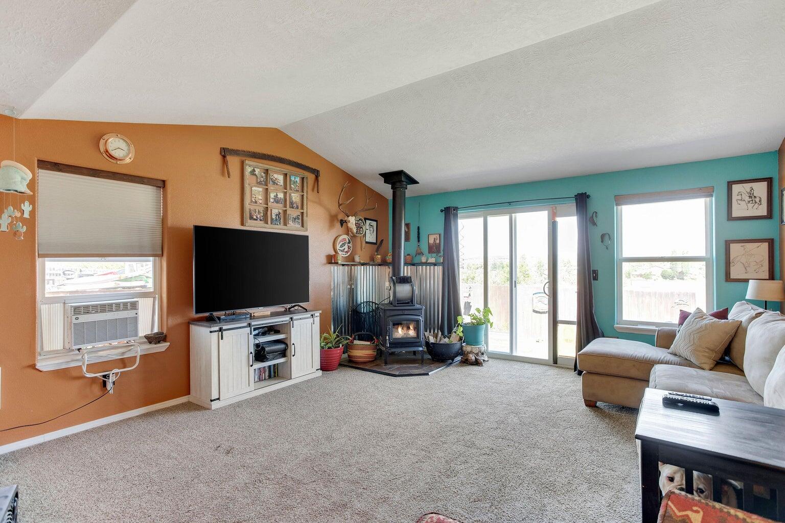 649 SW Cedar Hill Drive