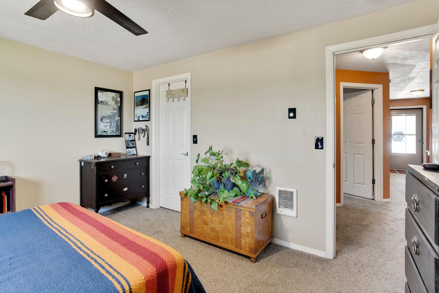 649 SW Cedar Hill Drive