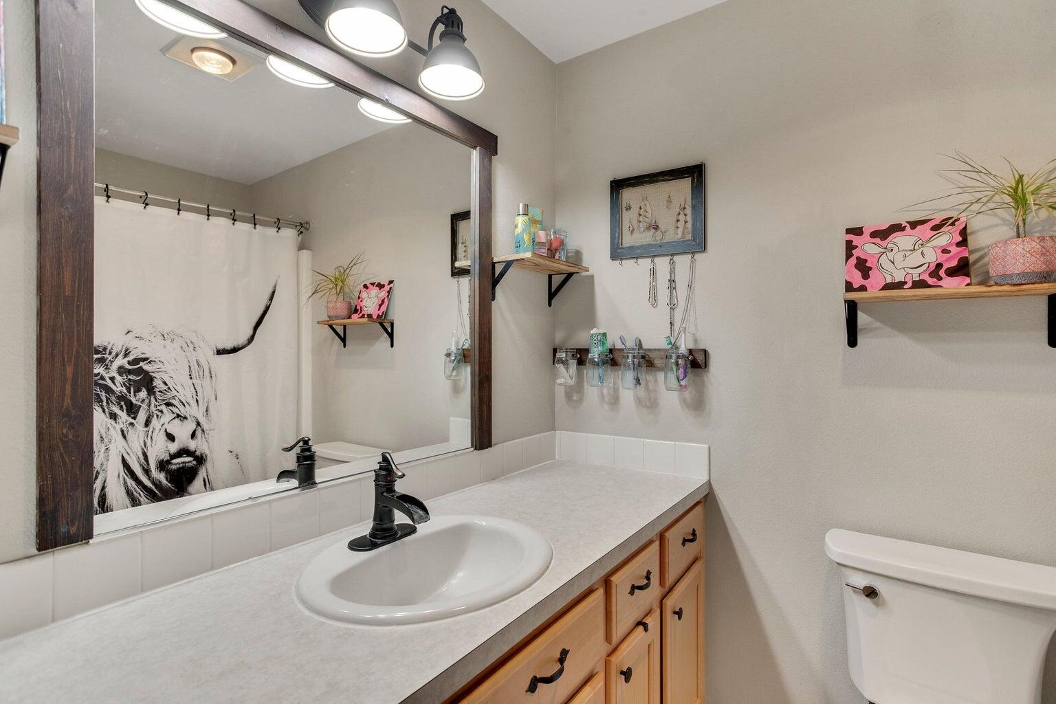 649 SW Cedar Hill Drive