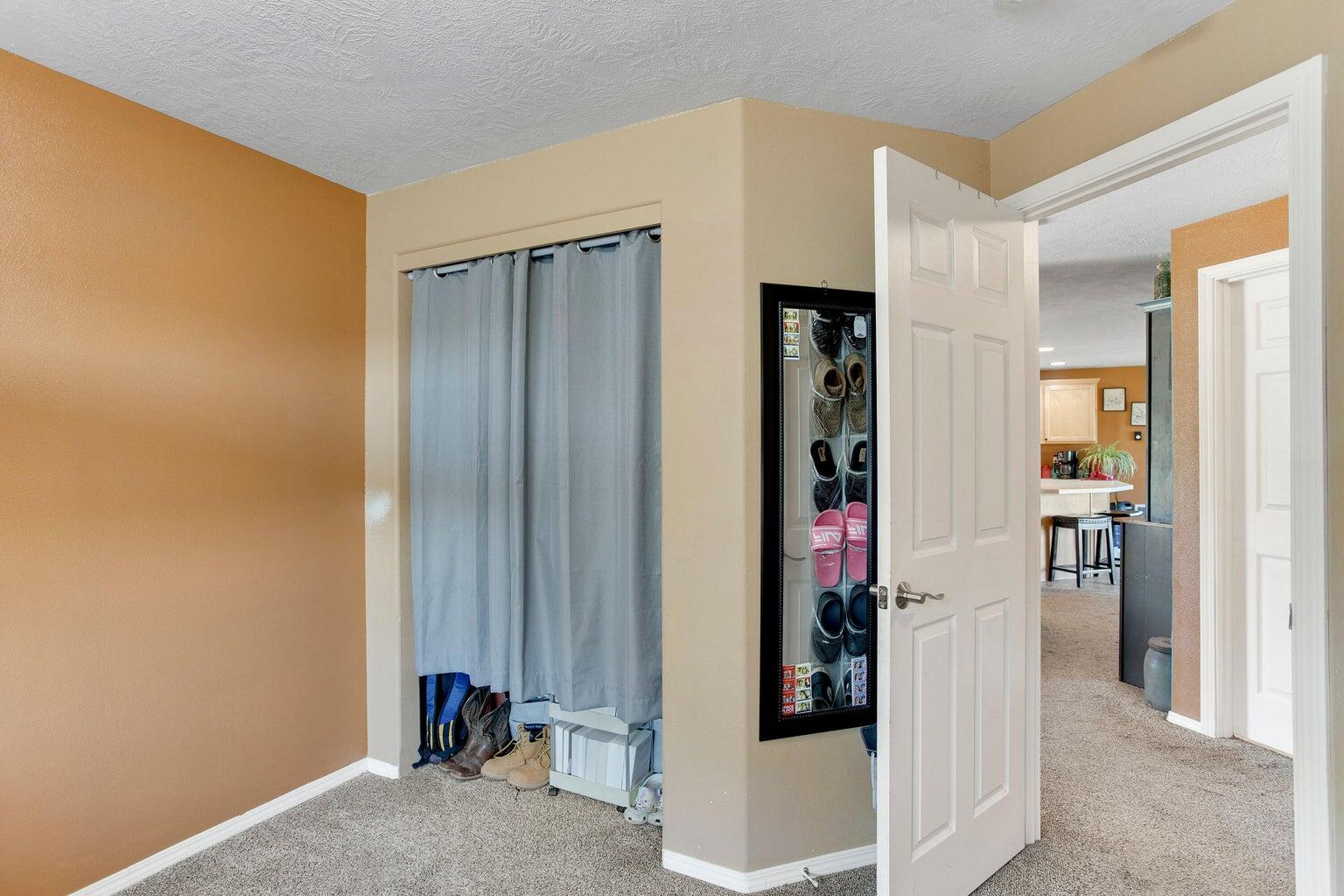 649 SW Cedar Hill Drive