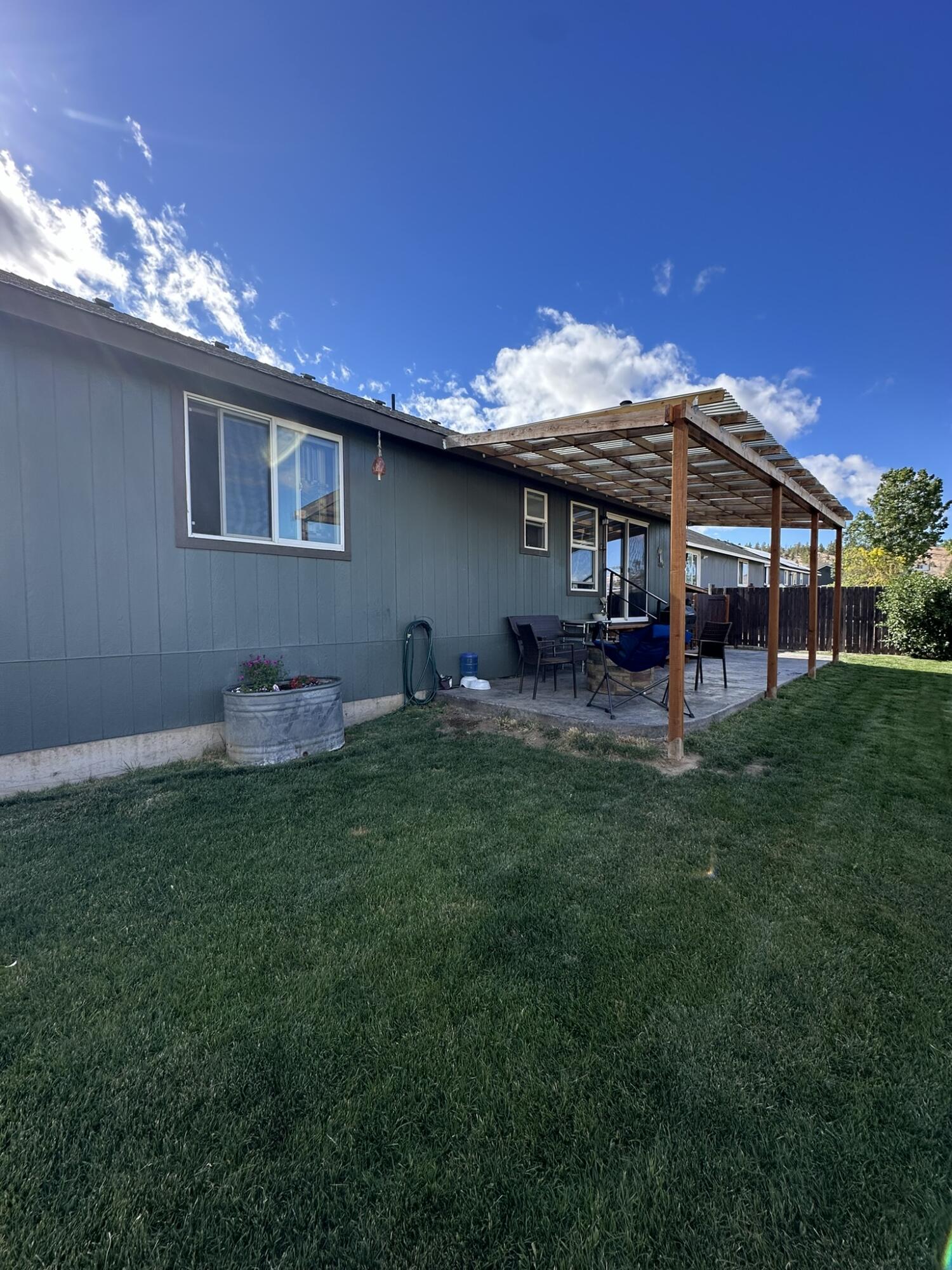 649 SW Cedar Hill Drive