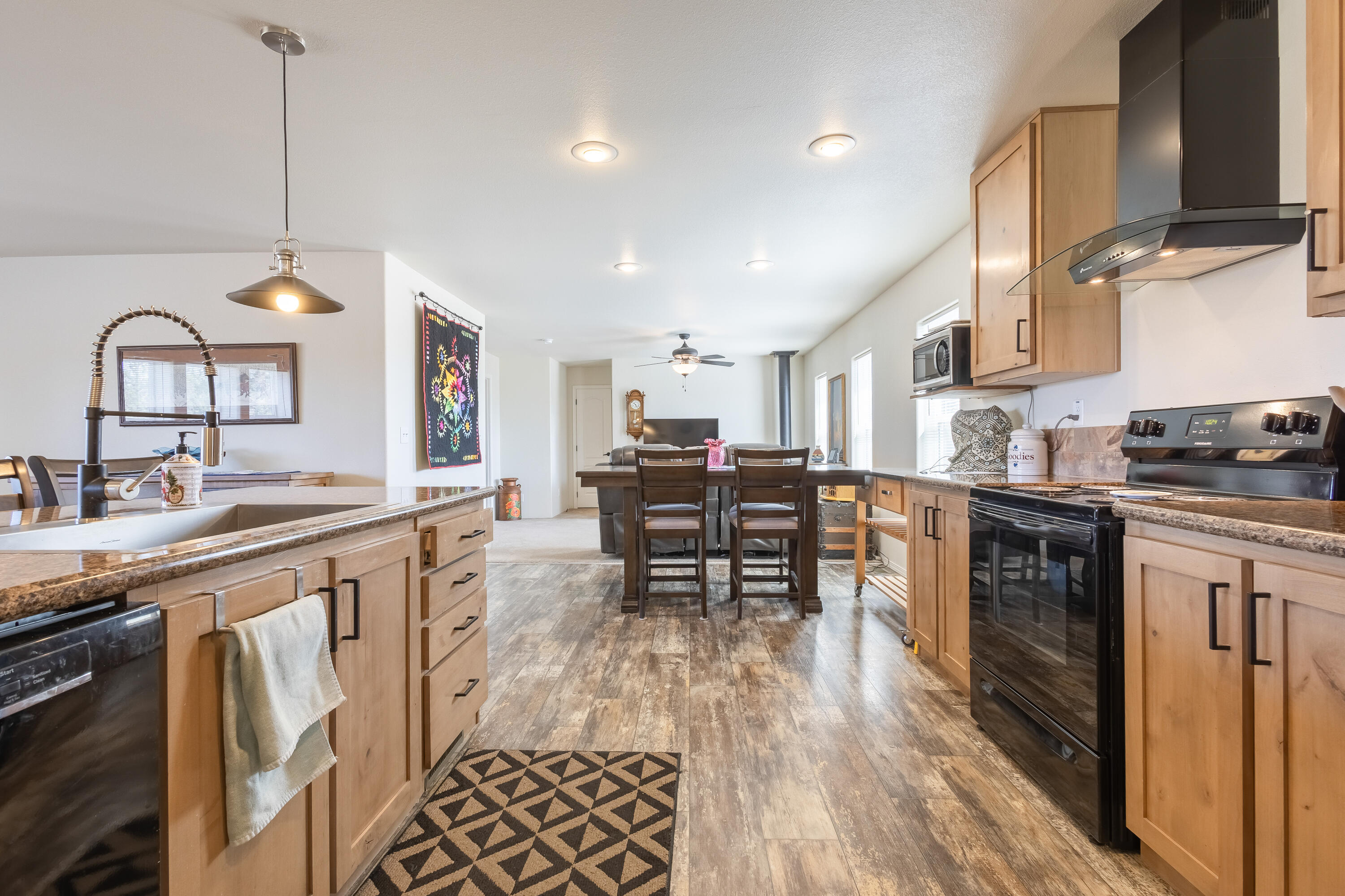 199 NW Elk Drive