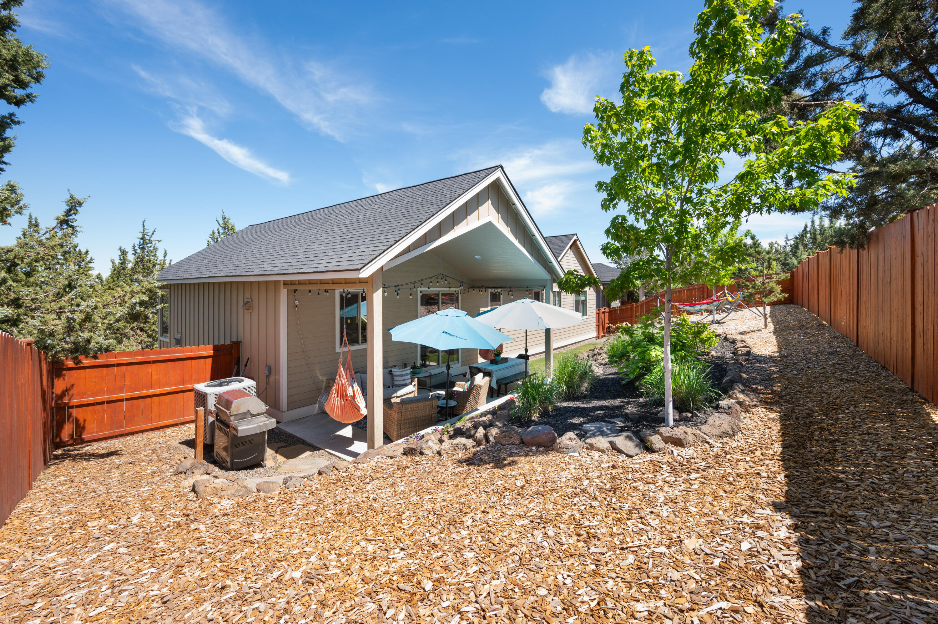 2447 SW Valleyview Drive