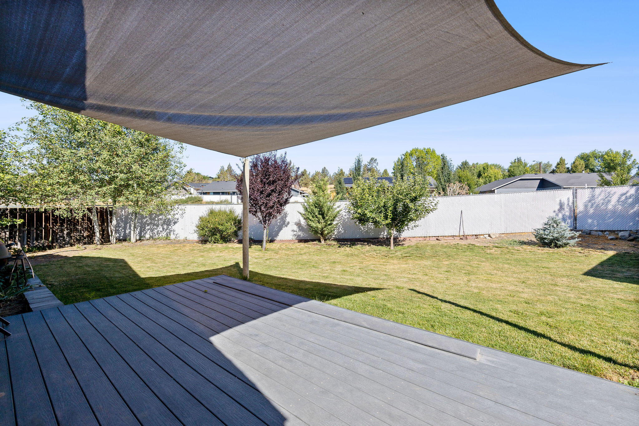2457 NE Jackalope Court