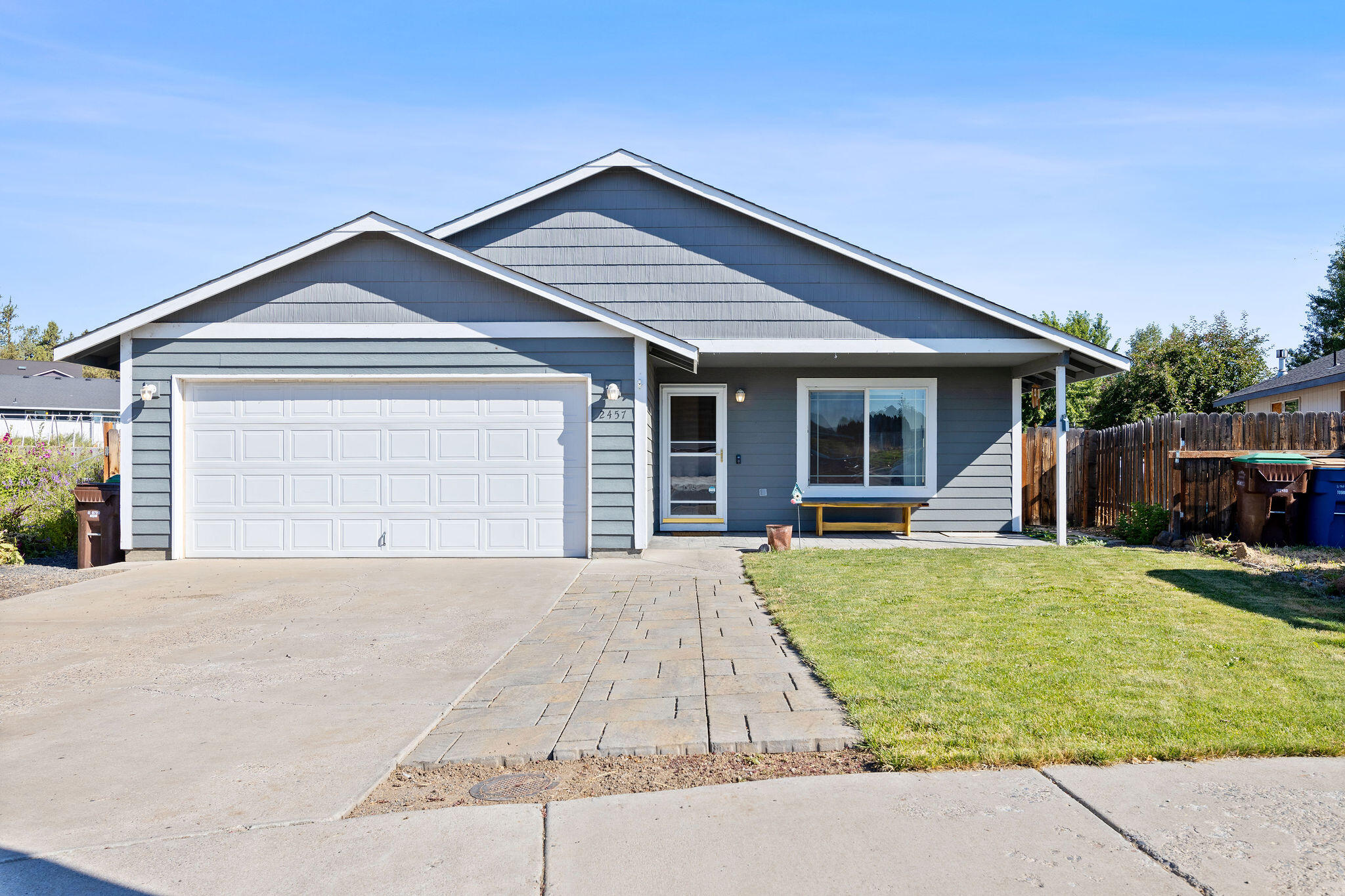 2457 NE Jackalope Court