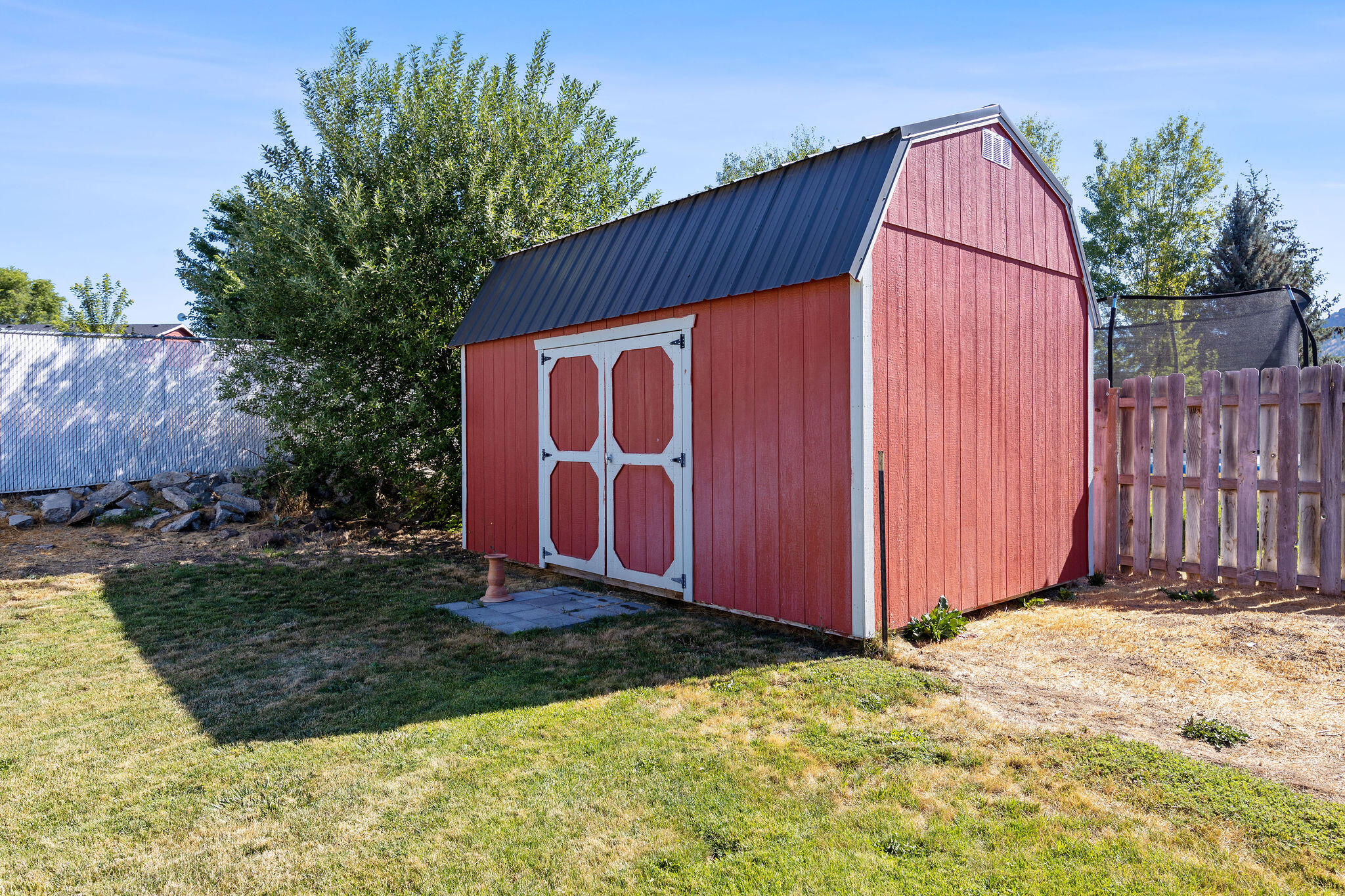2457 NE Jackalope Court
