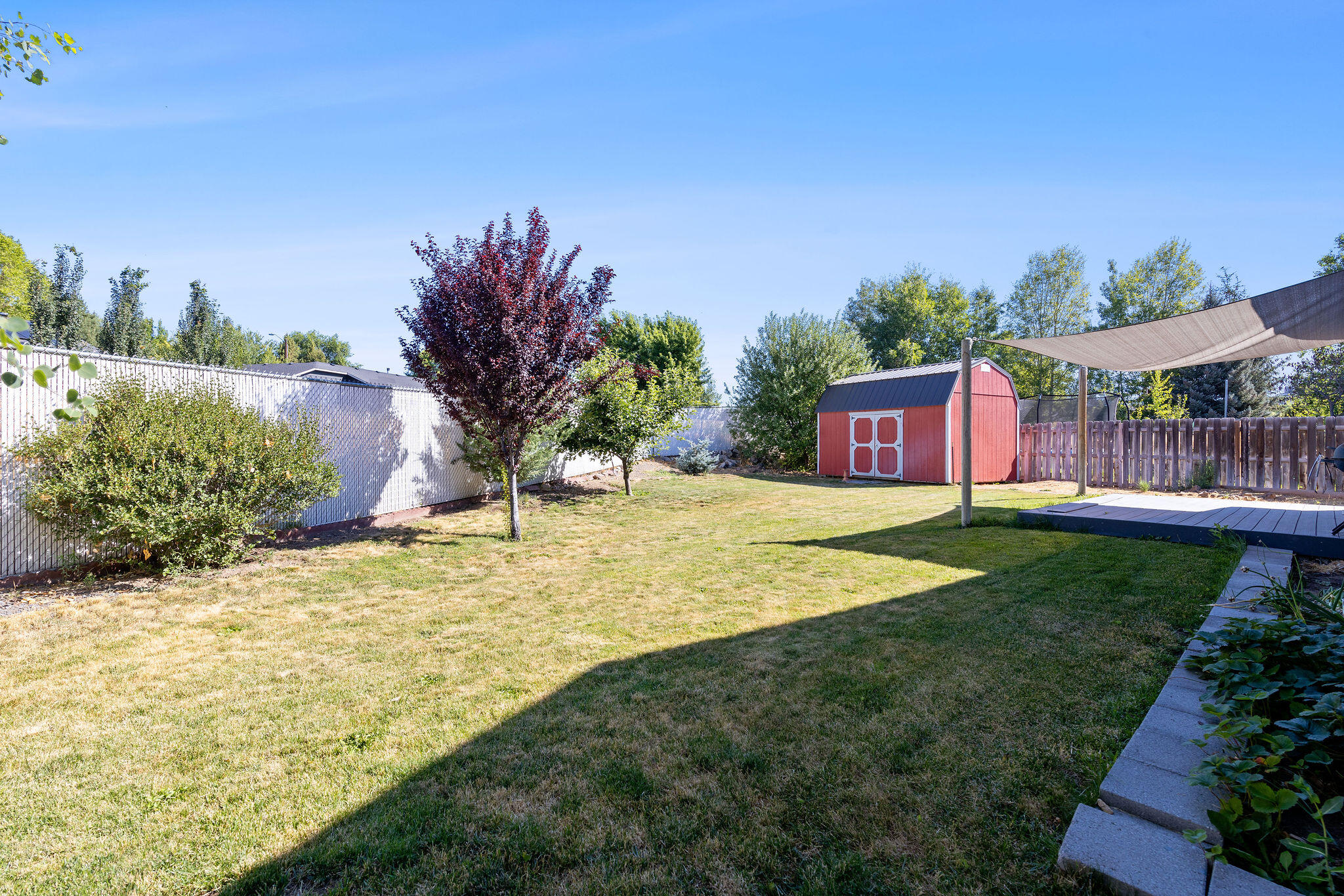 2457 NE Jackalope Court