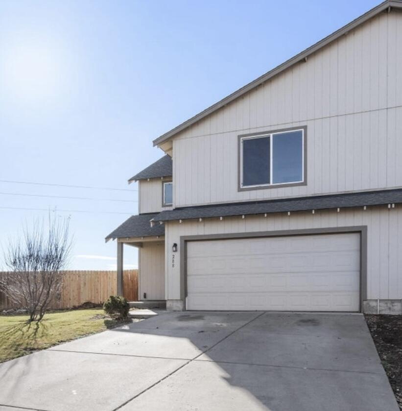 288 SE Leisek Way
