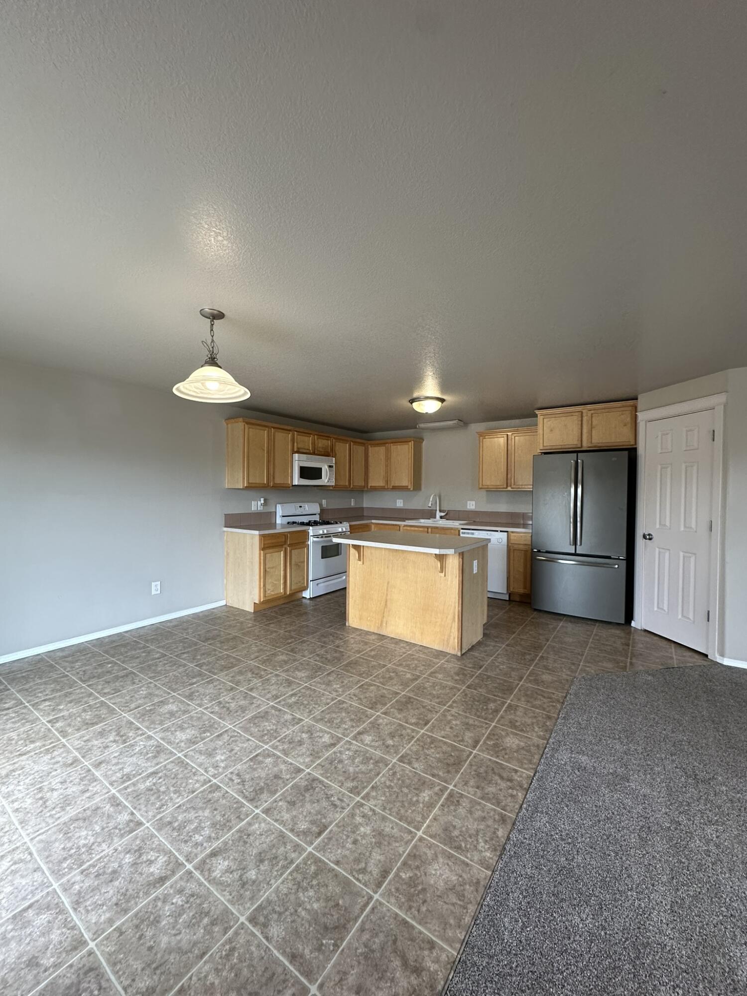 288 SE Leisek Way
