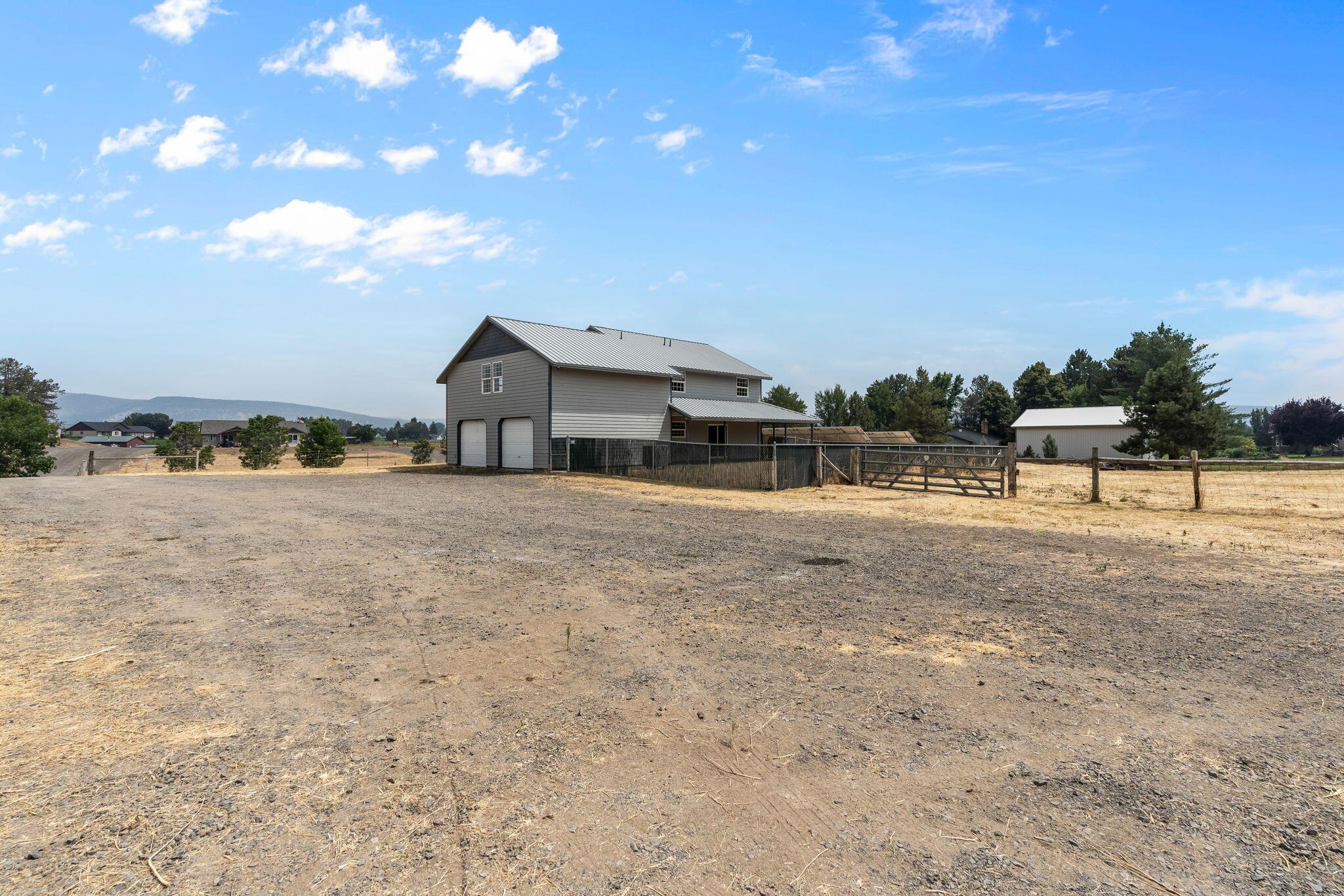 2763 NE Sunrise Trail