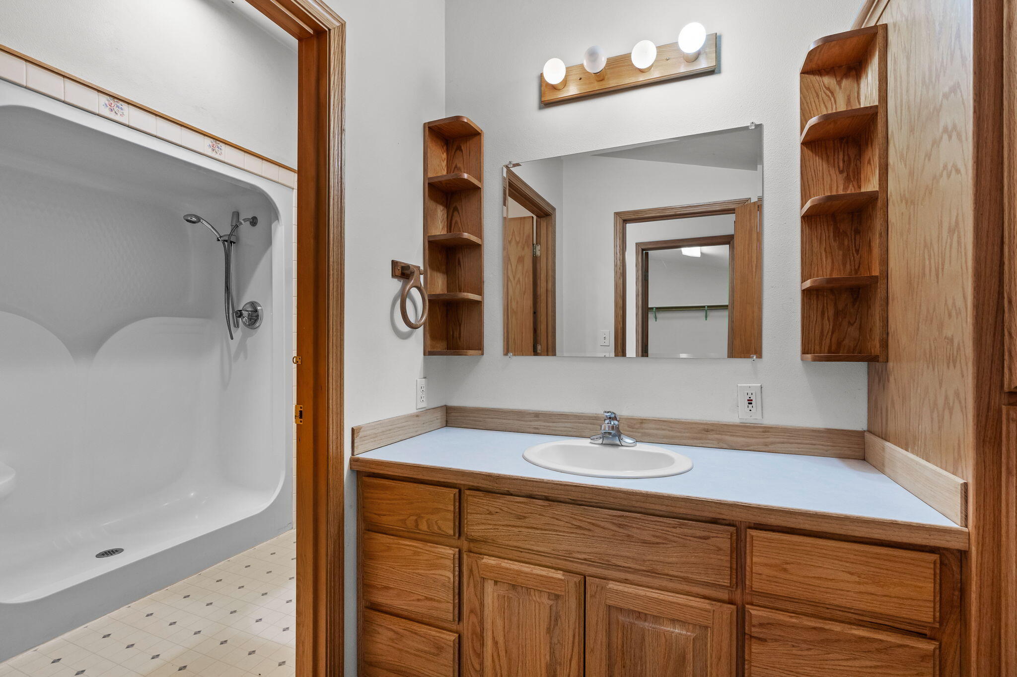 2763 NE Sunrise Trail