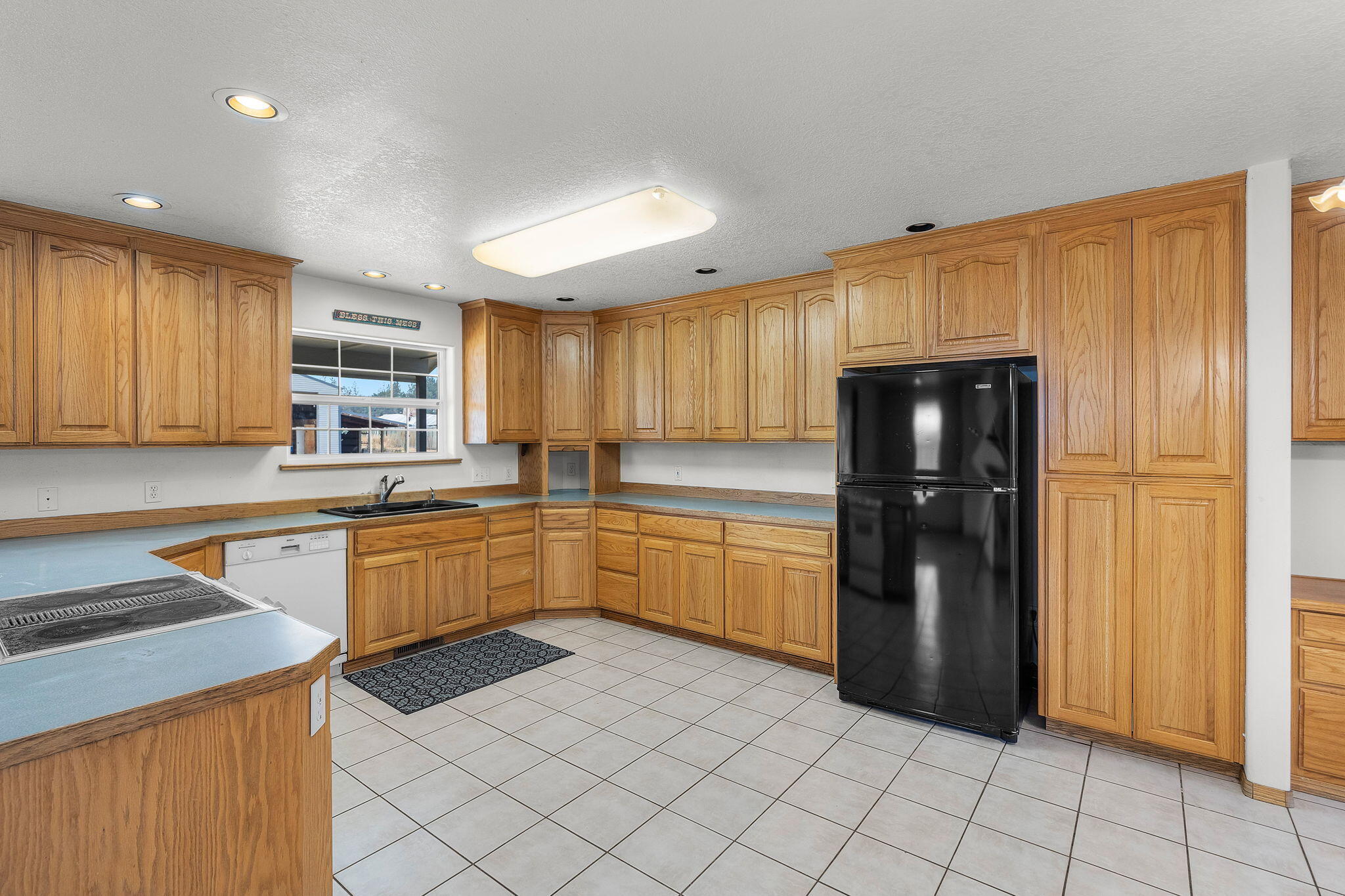 2763 NE Sunrise Trail