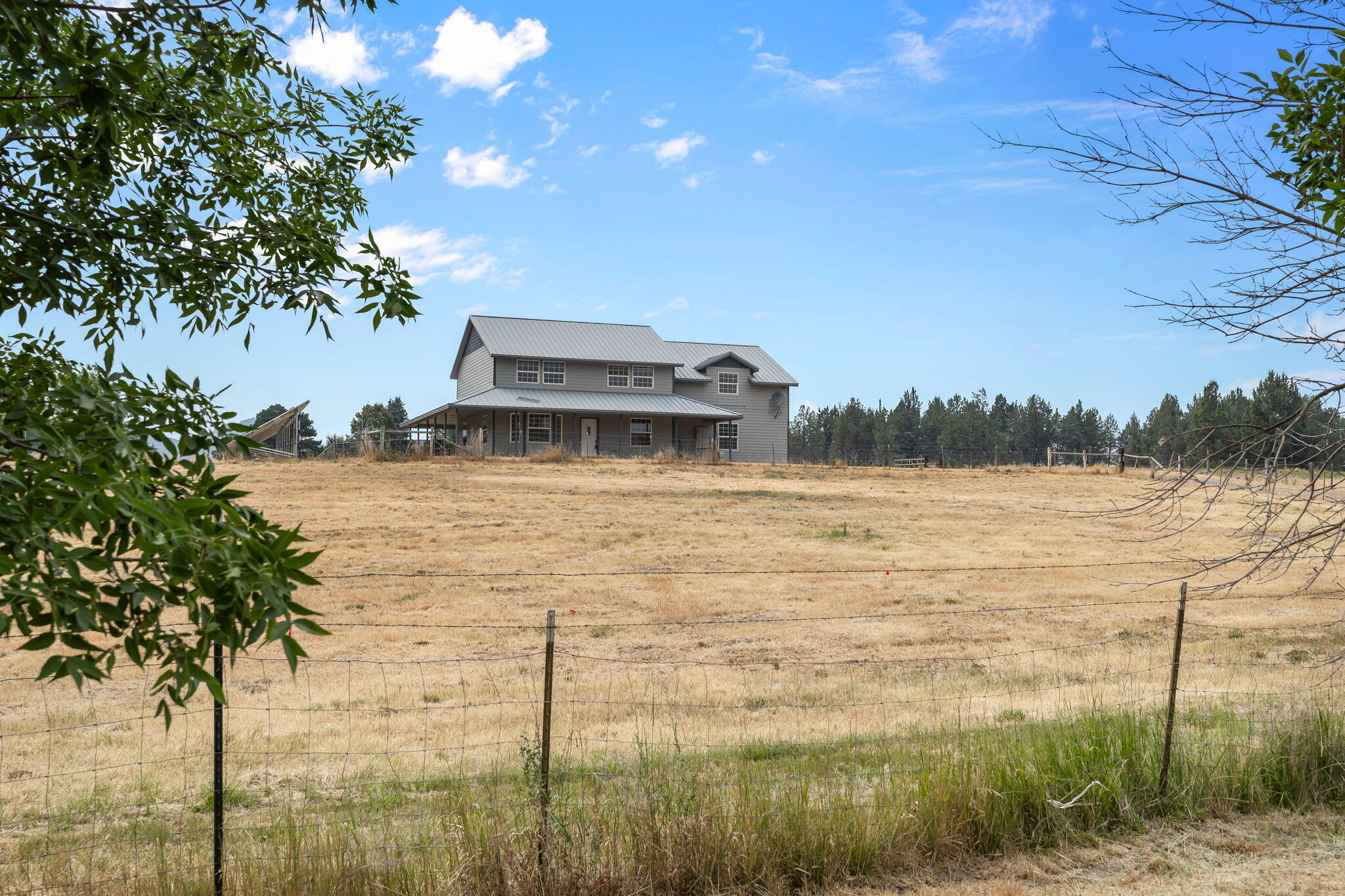 2763 NE Sunrise Trail