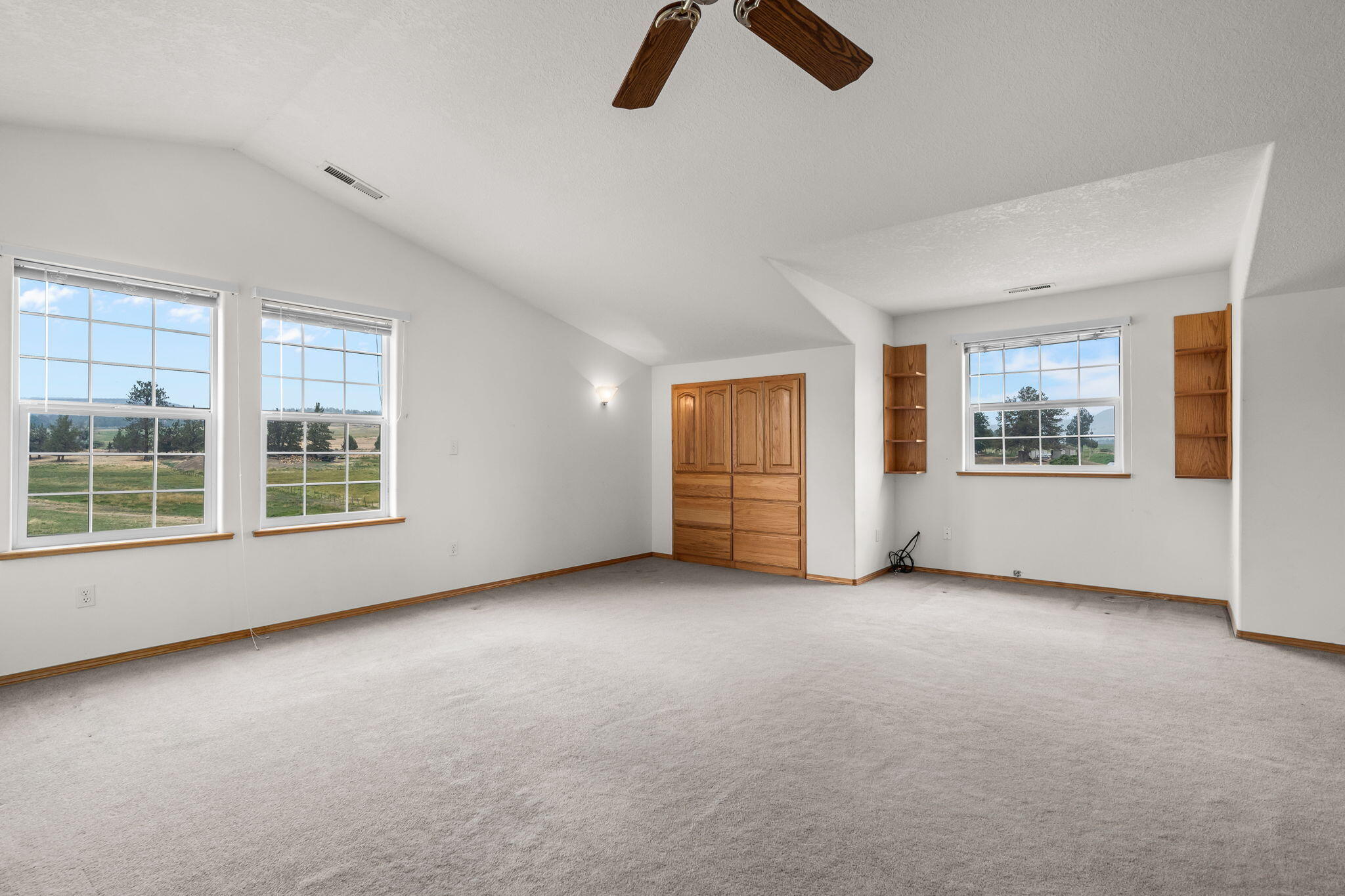 2763 NE Sunrise Trail