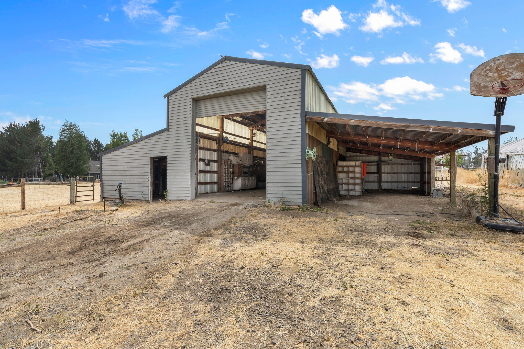 2763 NE Sunrise Trail