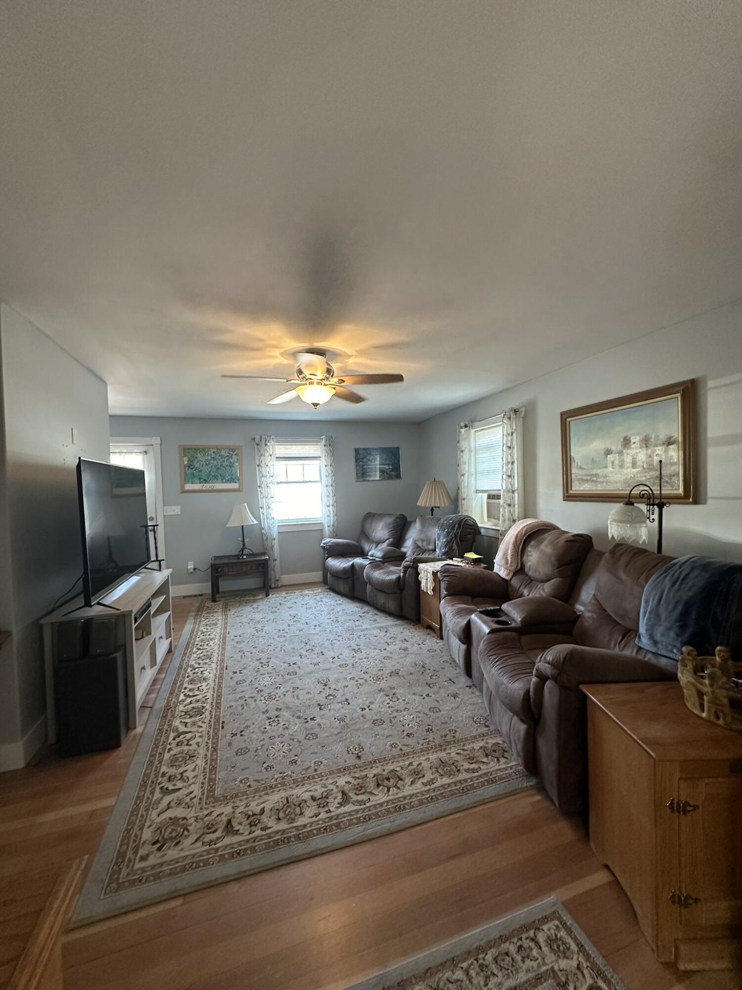 321 SE 8th Street