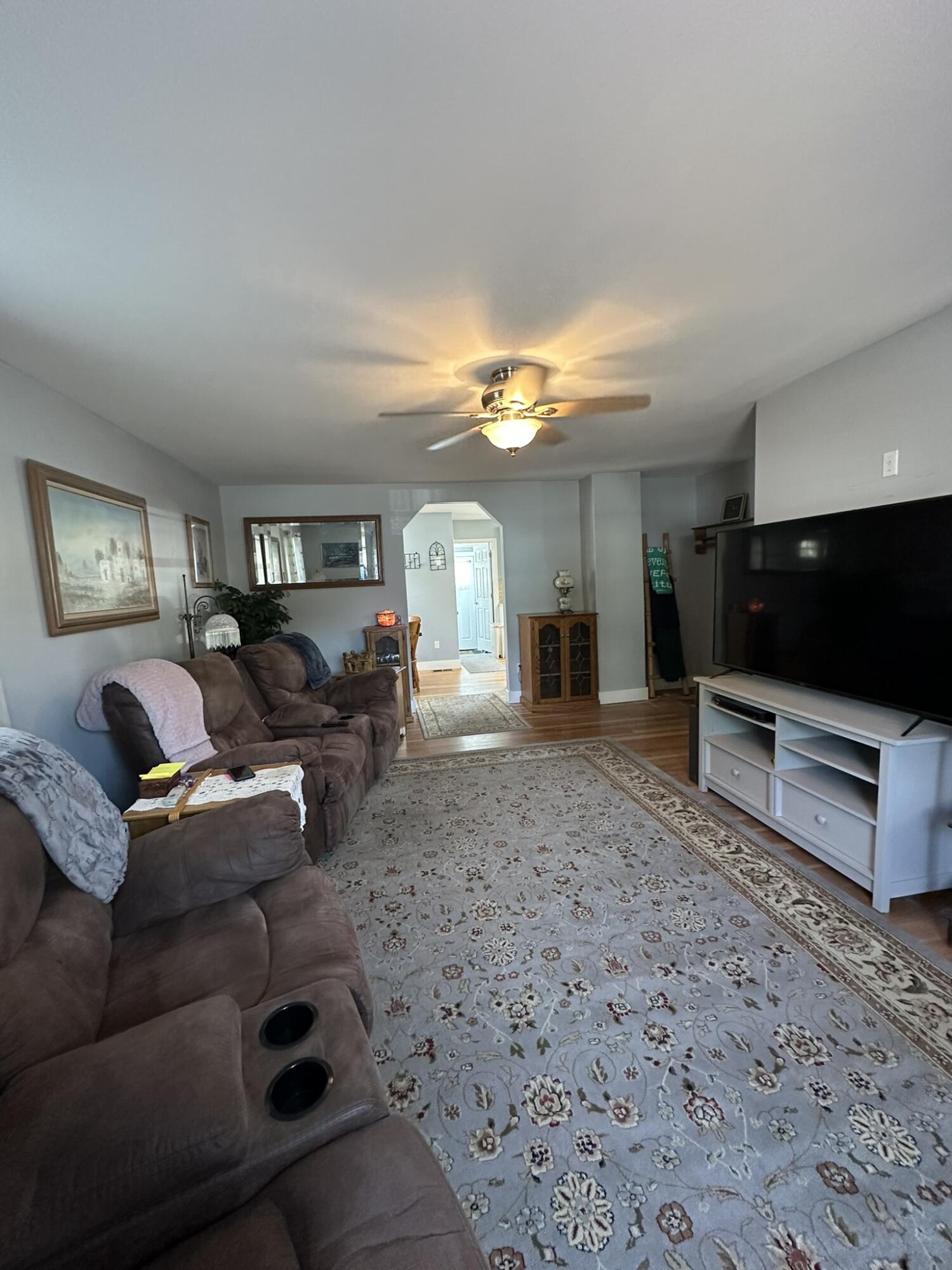 321 SE 8th Street