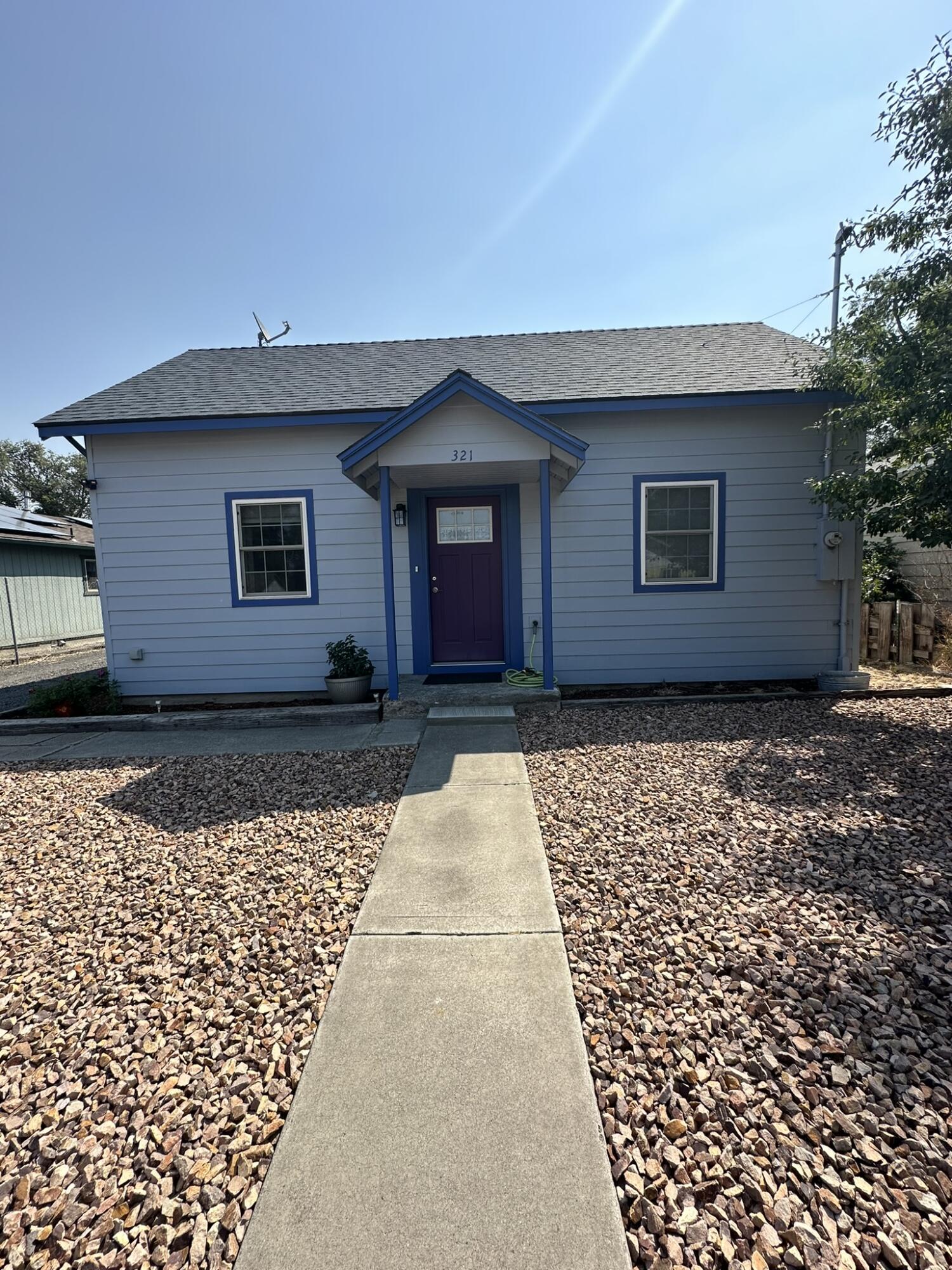 321 SE 8th Street