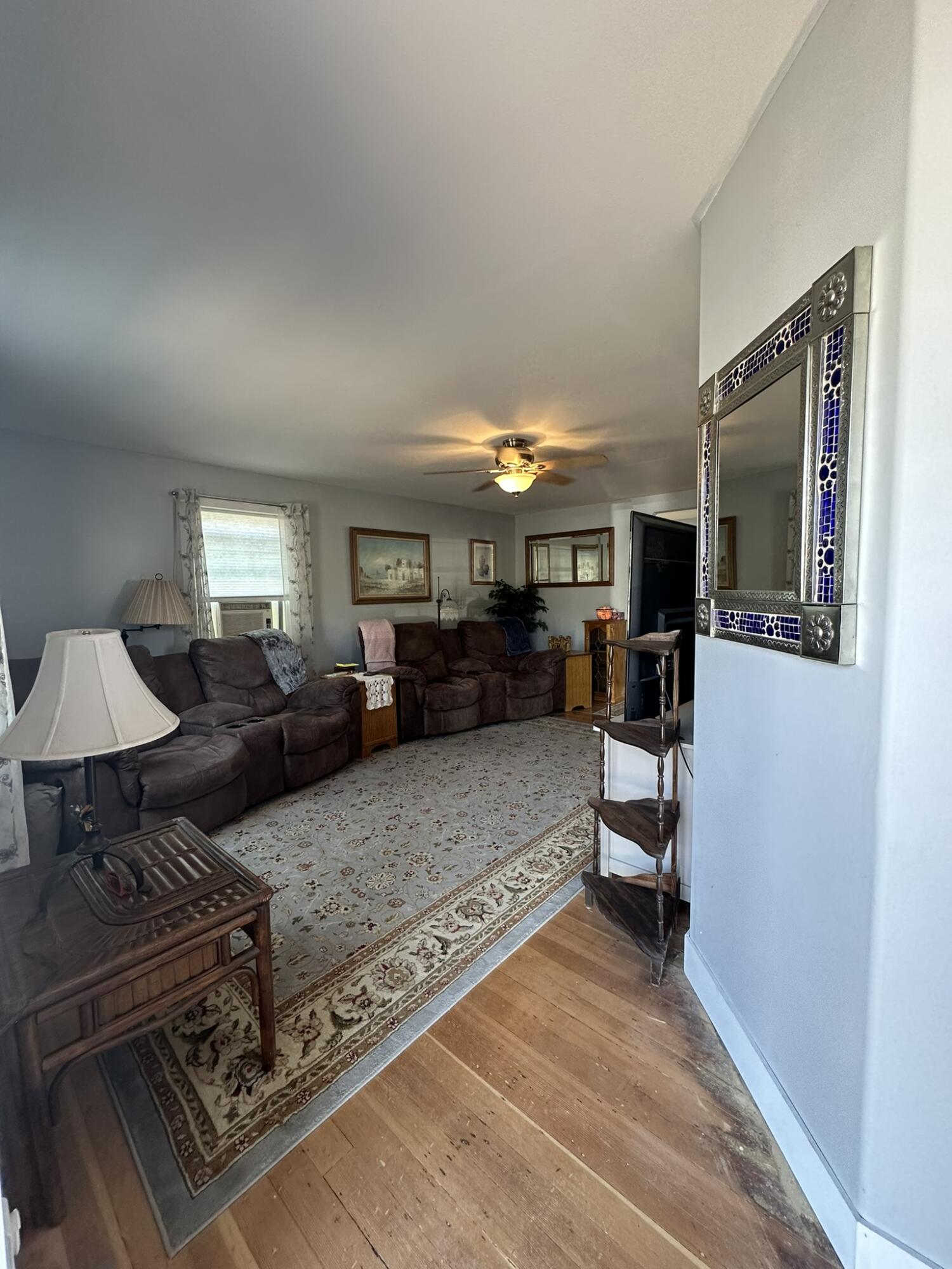 321 SE 8th Street