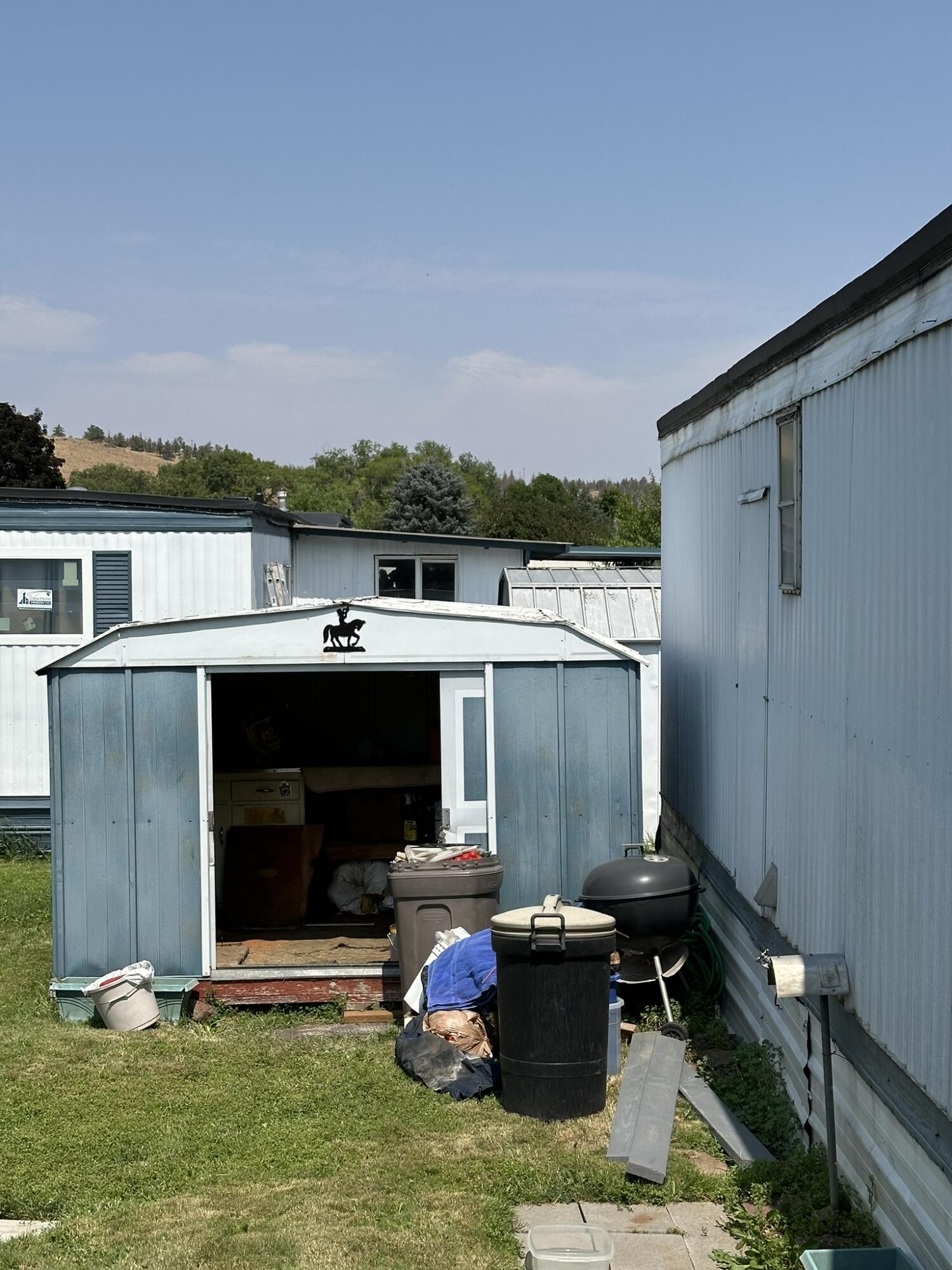 200 SW D Street, 32