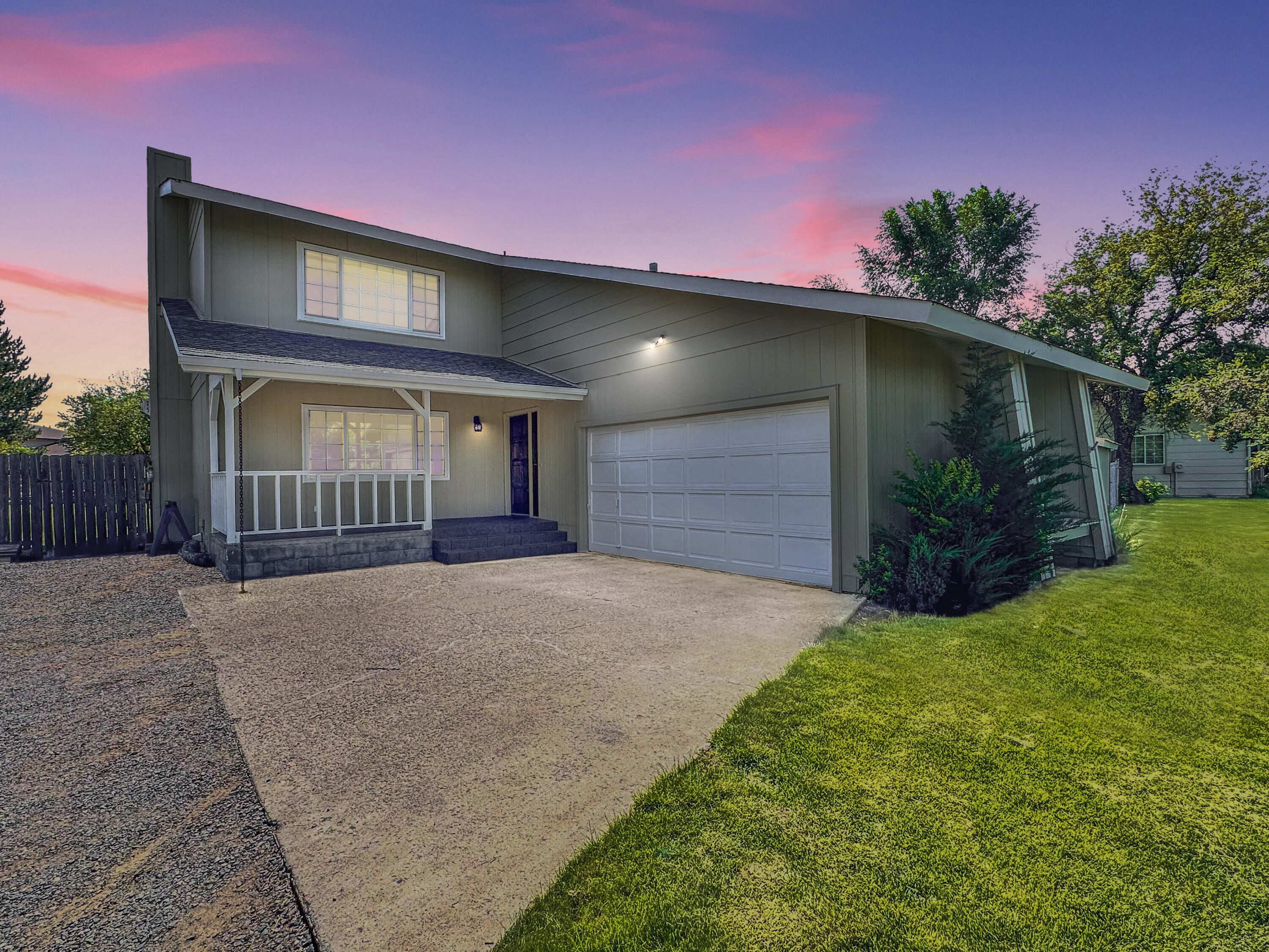 2320 NE Quail Valley Lane