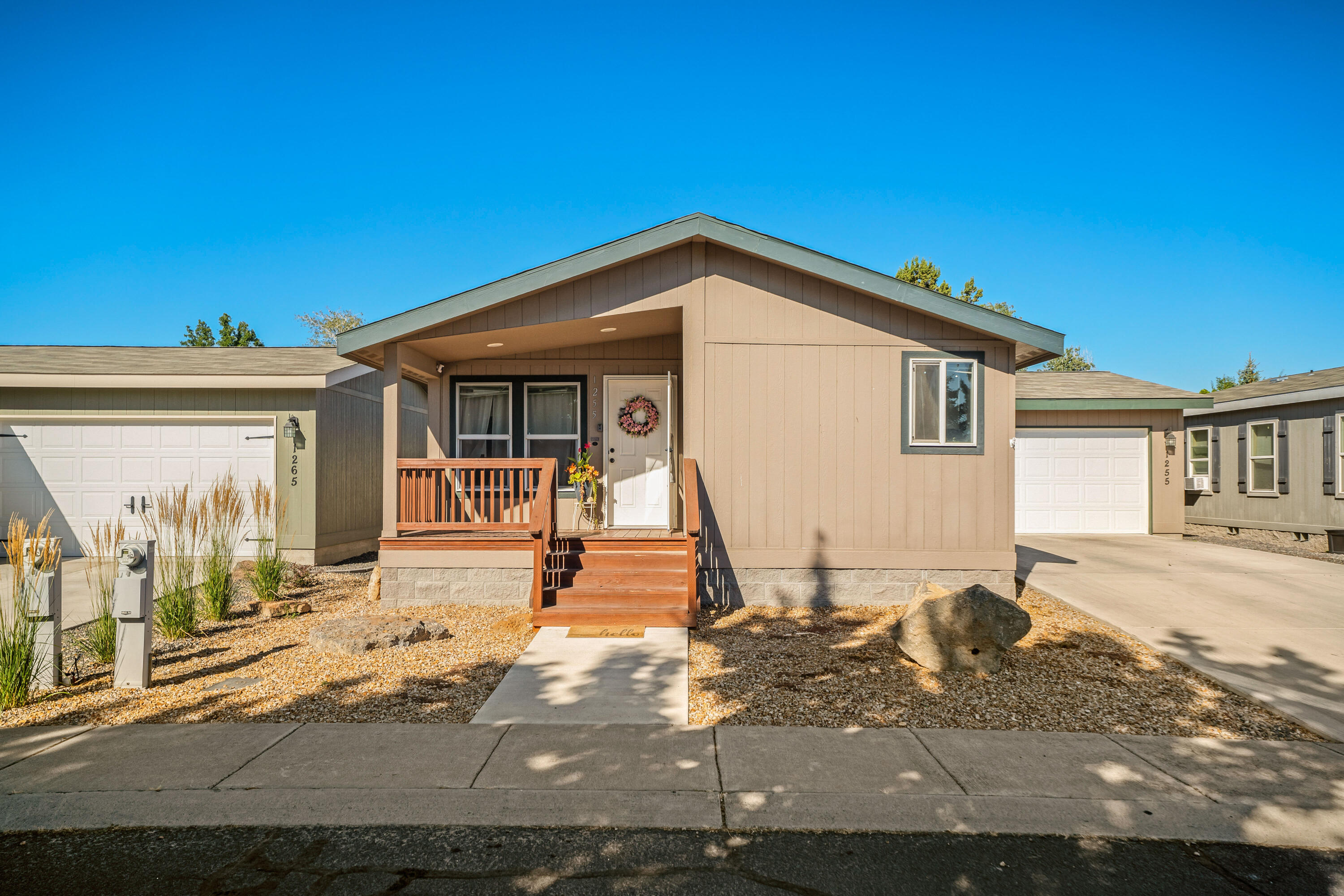 1255 SW Salsify Lane