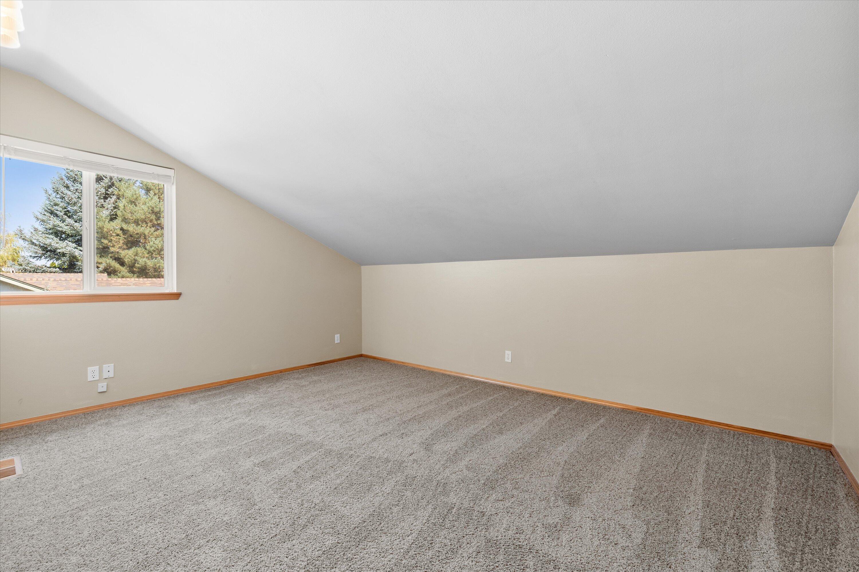3865 SW Ben Hogan Drive