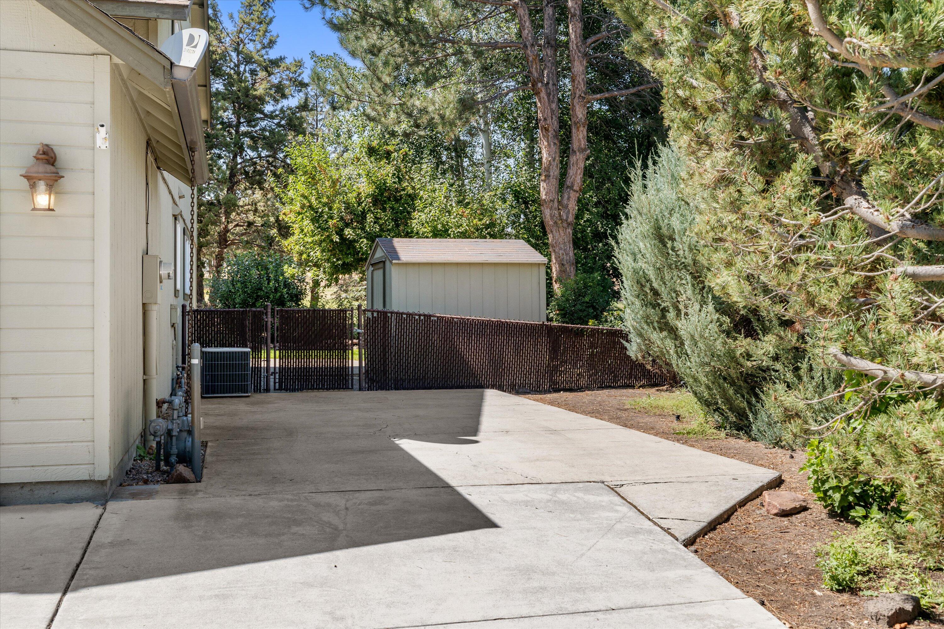 3865 SW Ben Hogan Drive