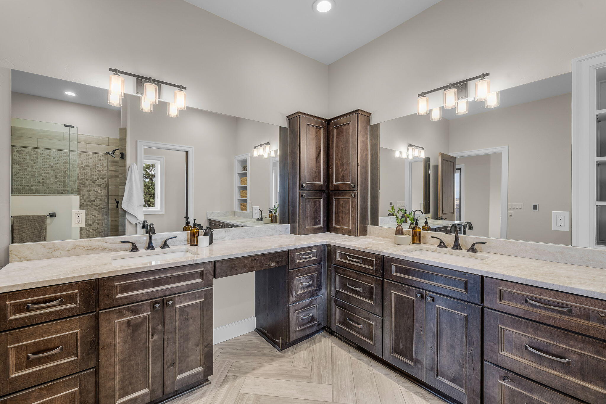 4655 SW Loma Linda Drive