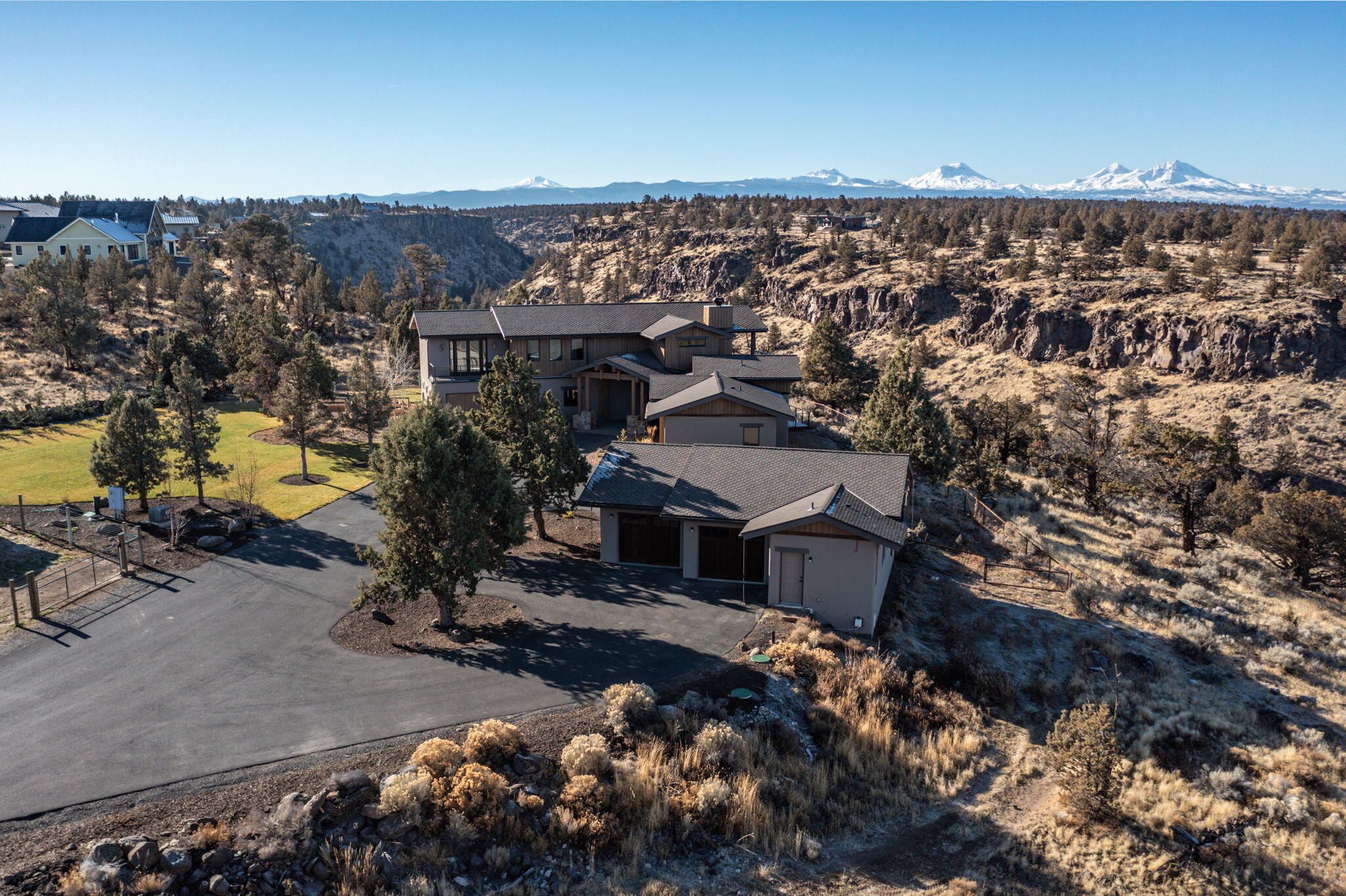 4655 SW Loma Linda Drive