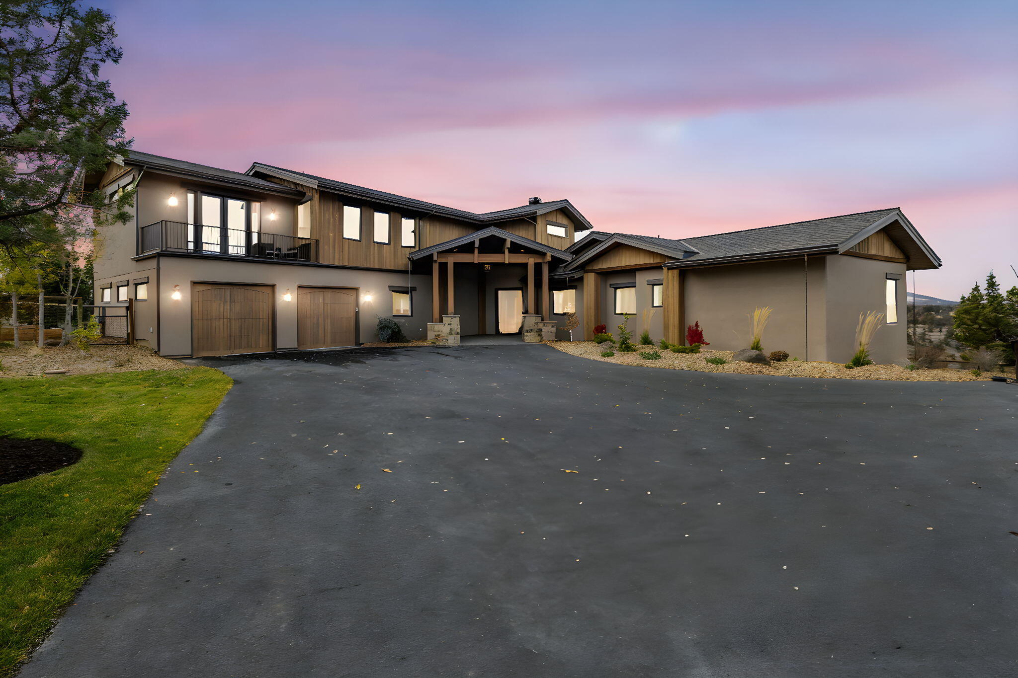 4655 SW Loma Linda Drive