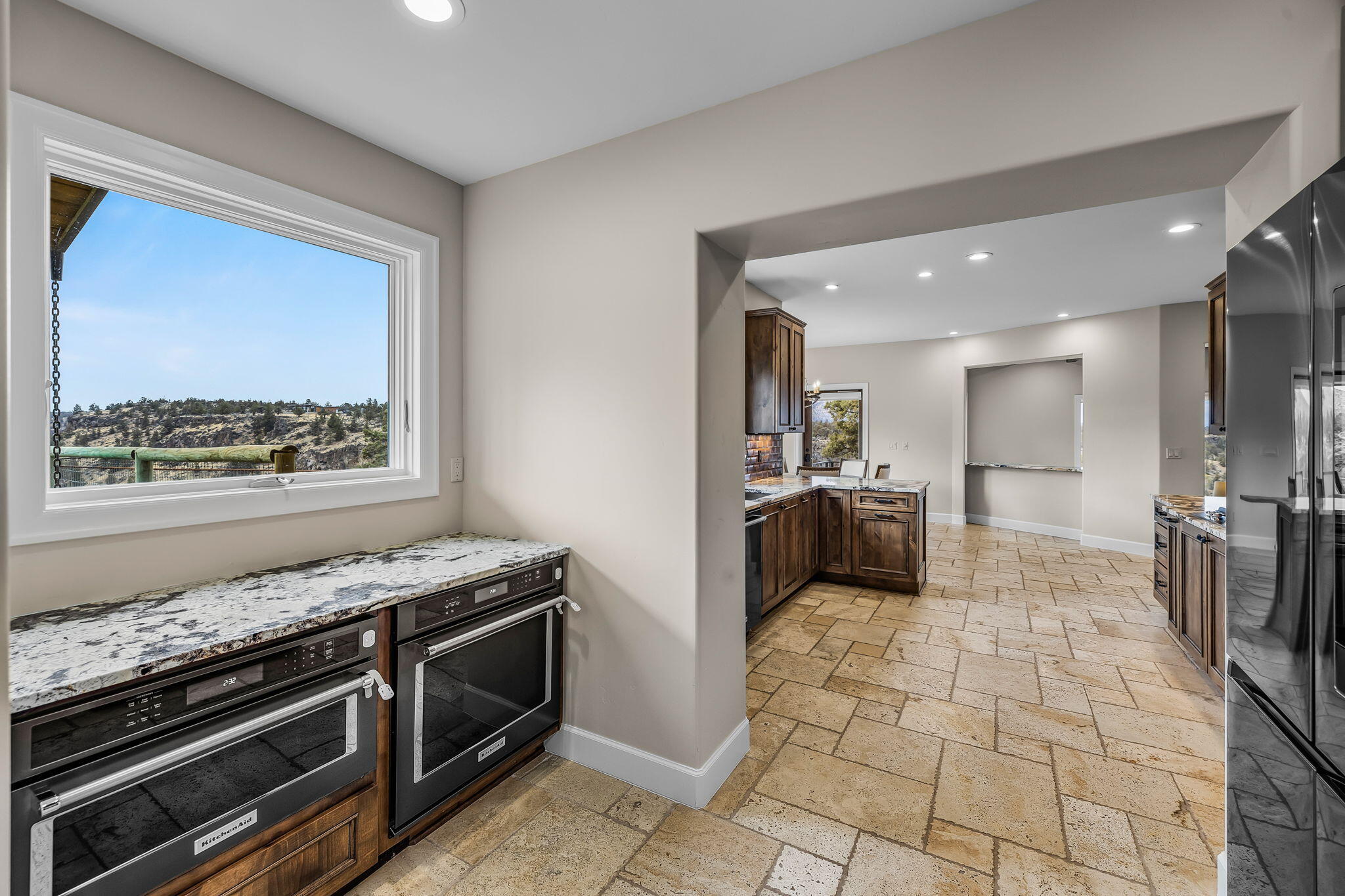 4655 SW Loma Linda Drive