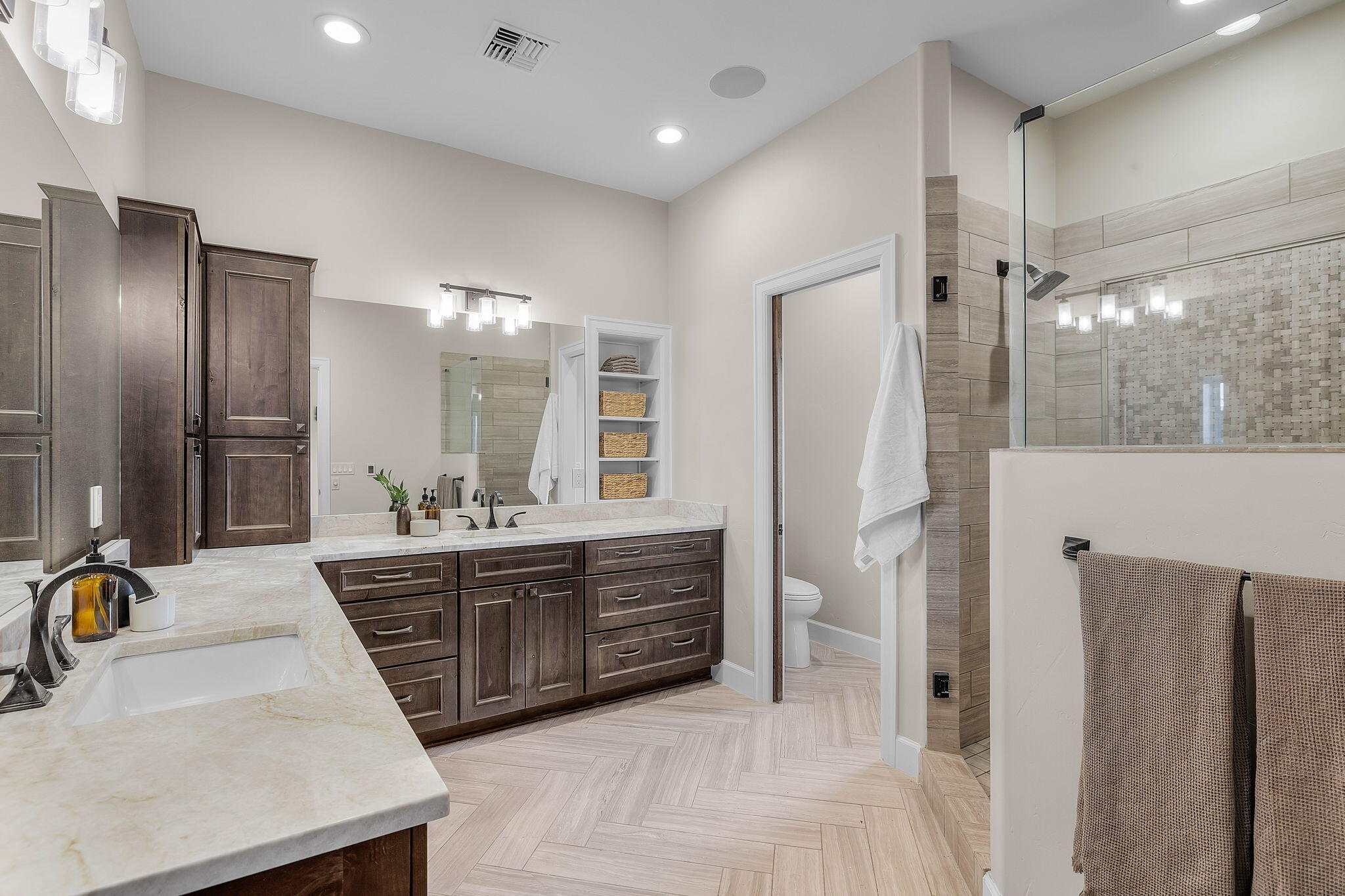 4655 SW Loma Linda Drive