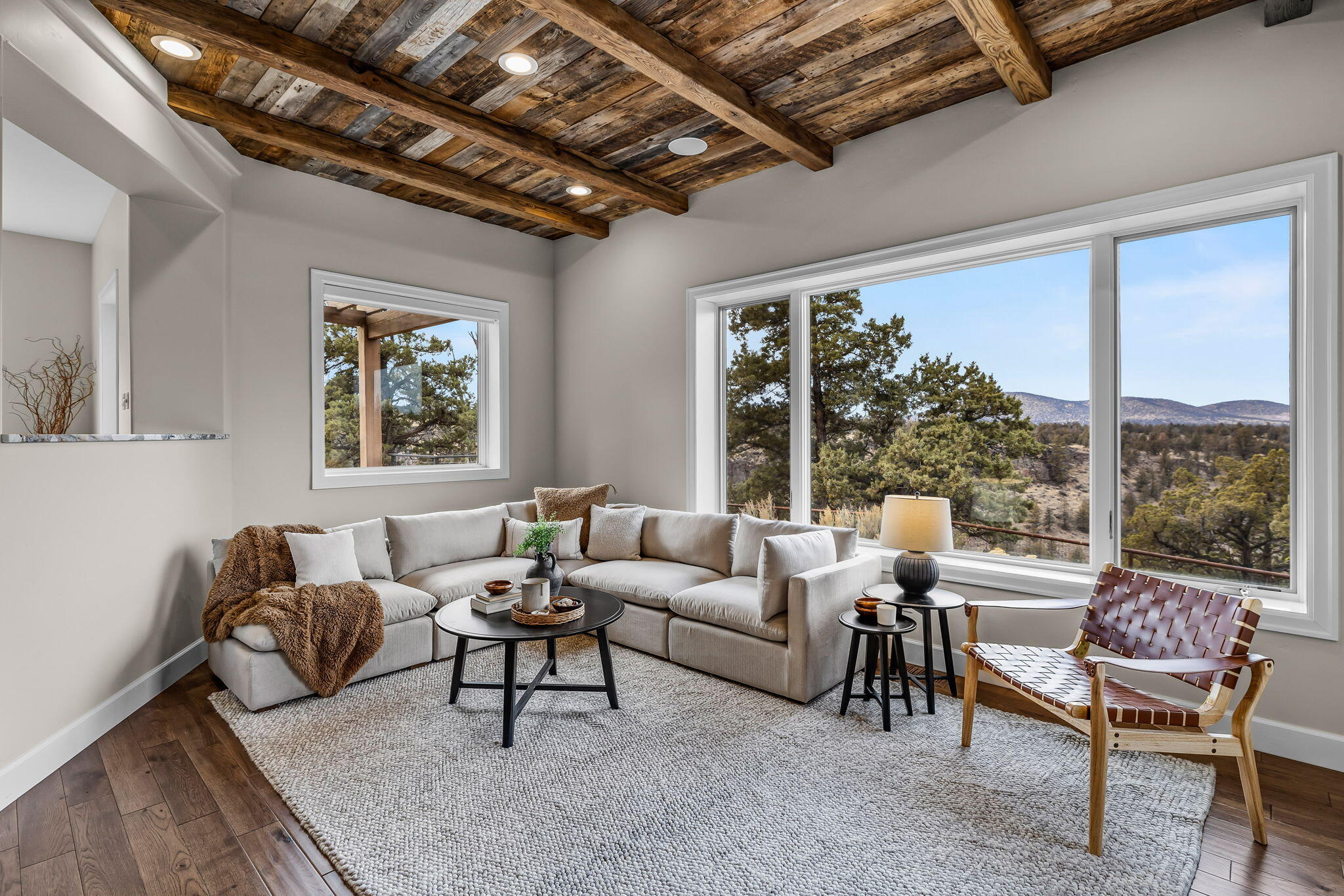 4655 SW Loma Linda Drive