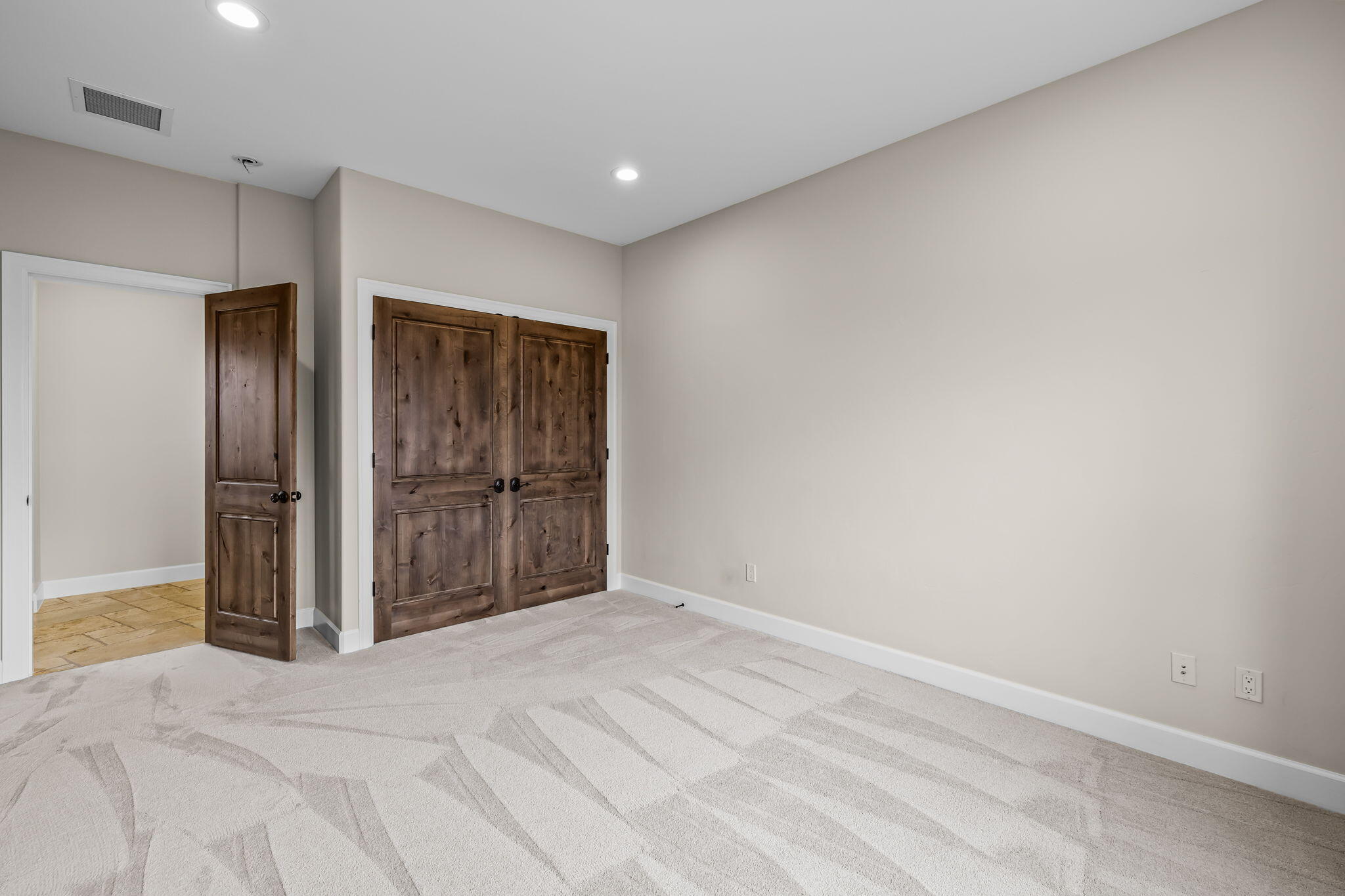 4655 SW Loma Linda Drive