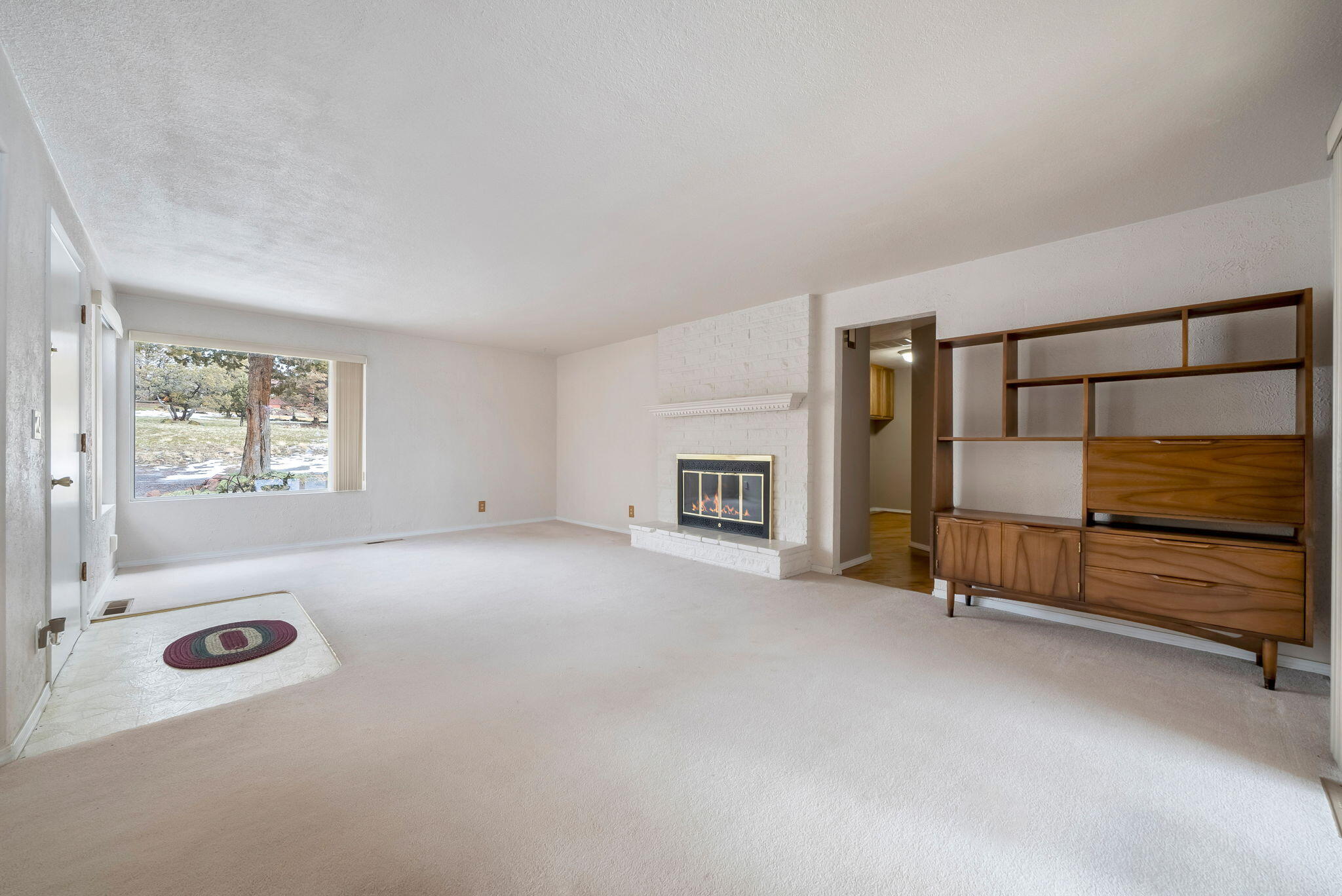 165 SW Crestview Lane