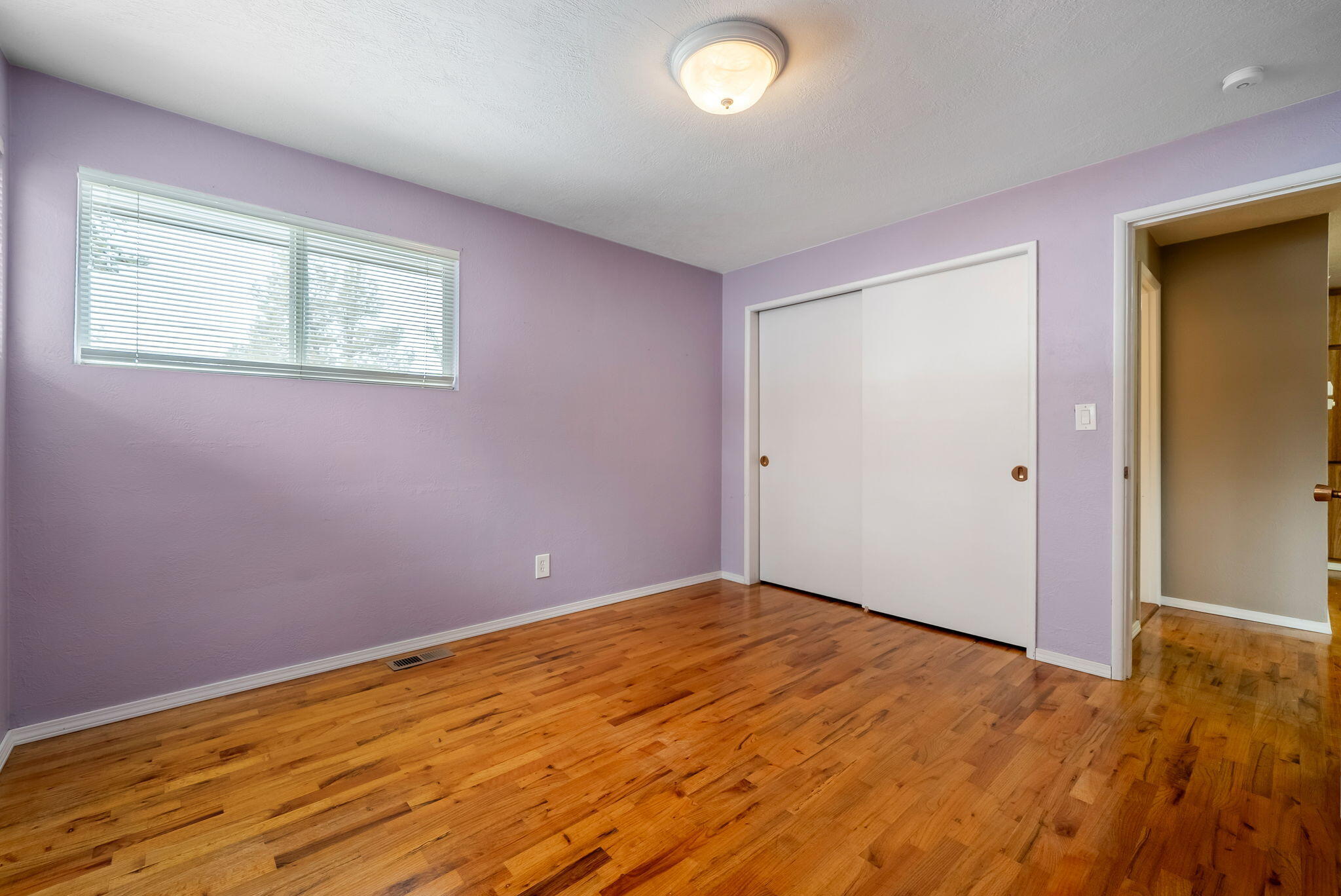 165 SW Crestview Lane