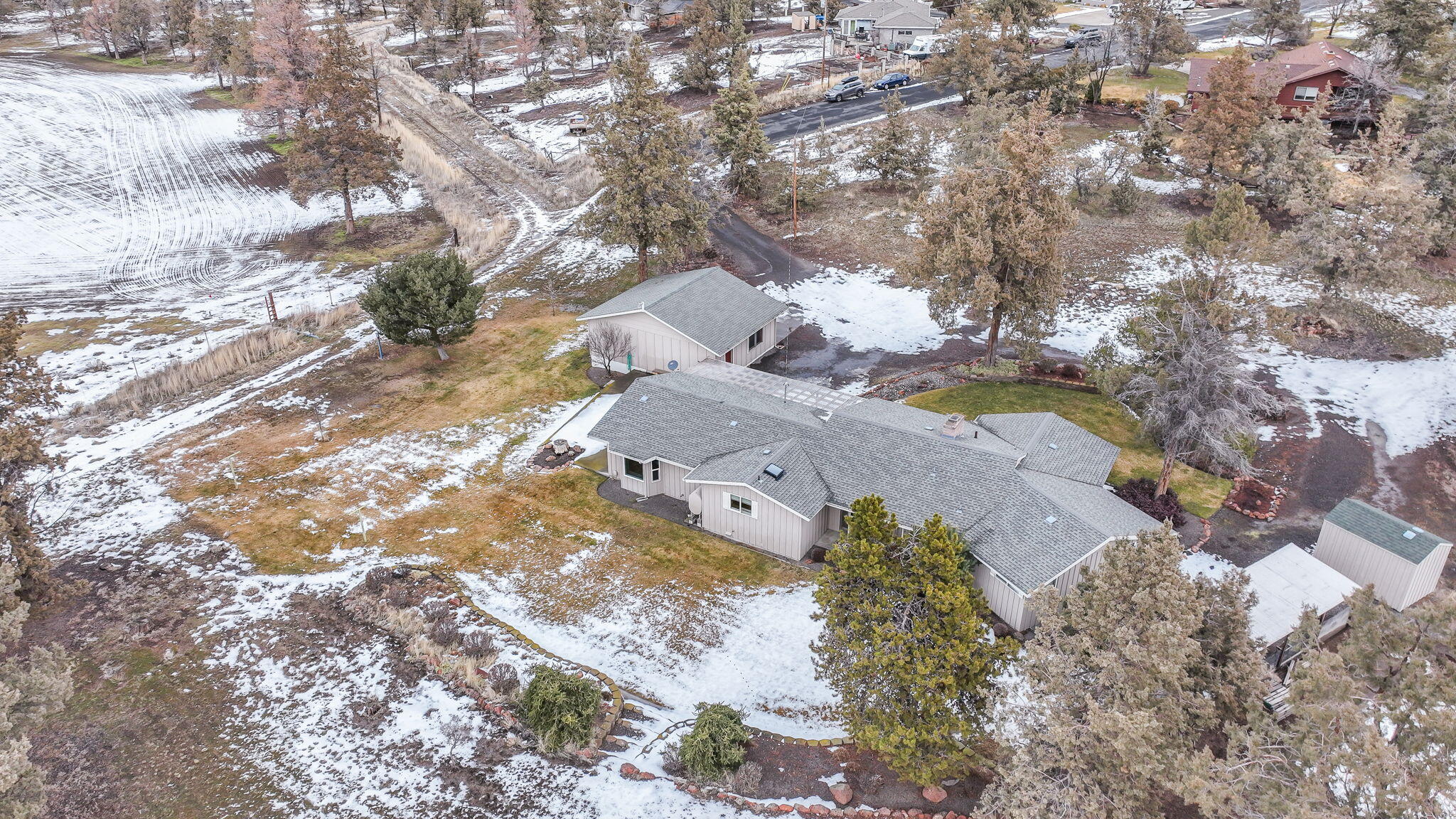 165 SW Crestview Lane