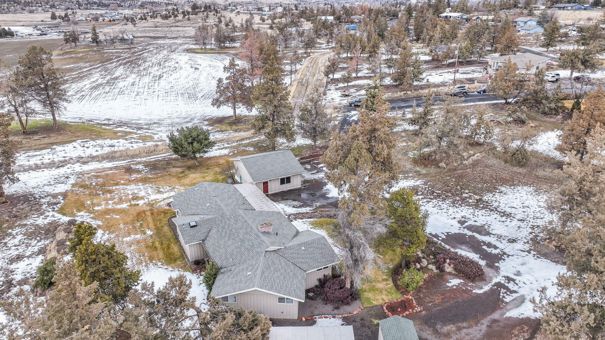 165 SW Crestview Lane