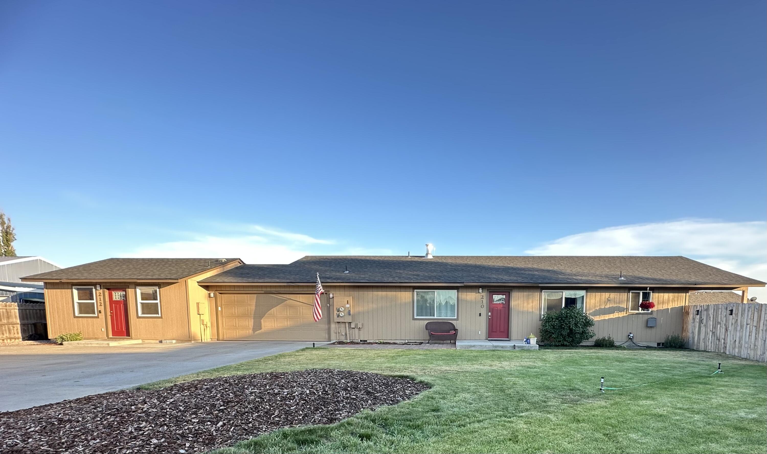 210 E Sage Lane