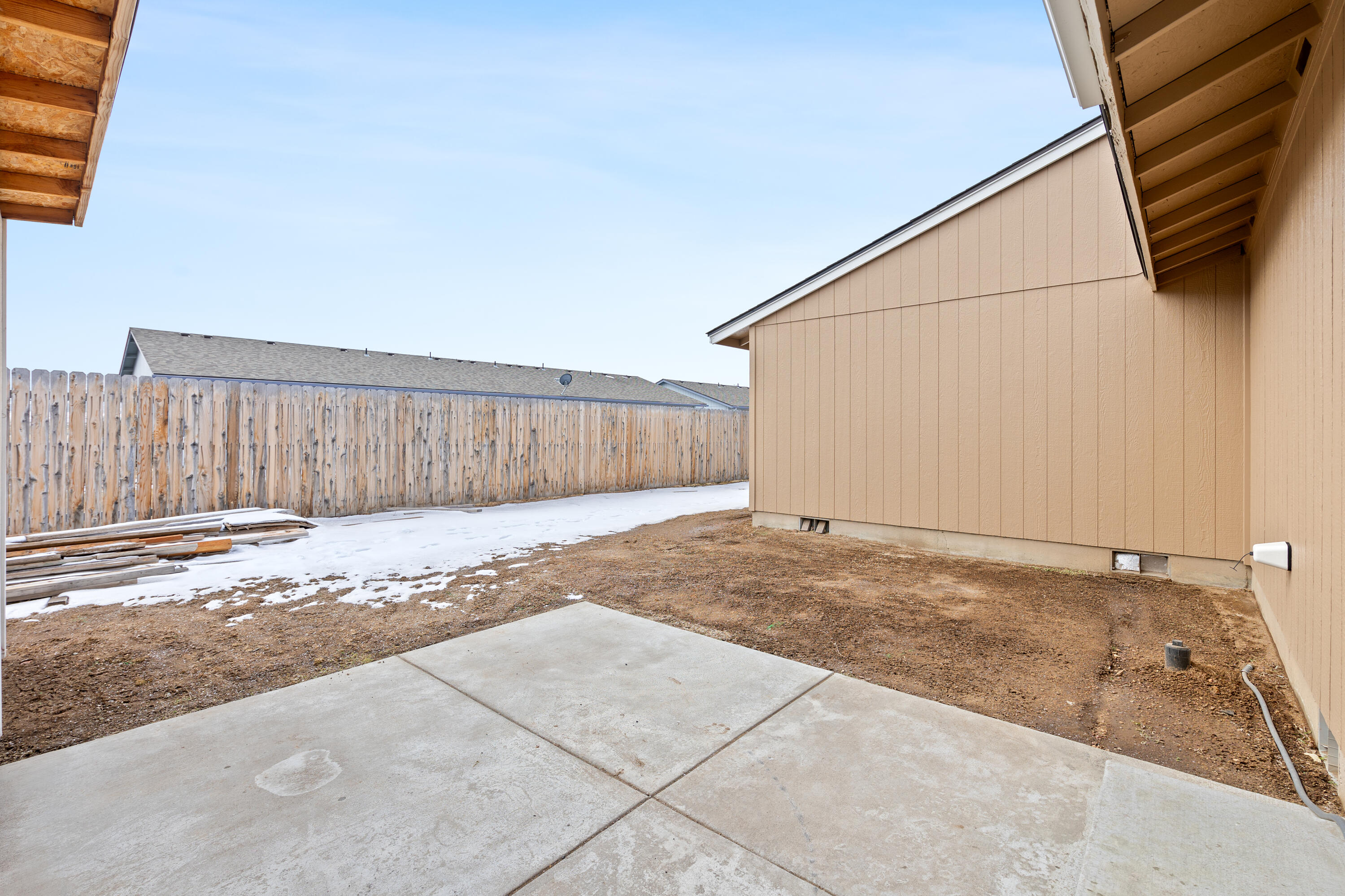 210 E Sage Lane
