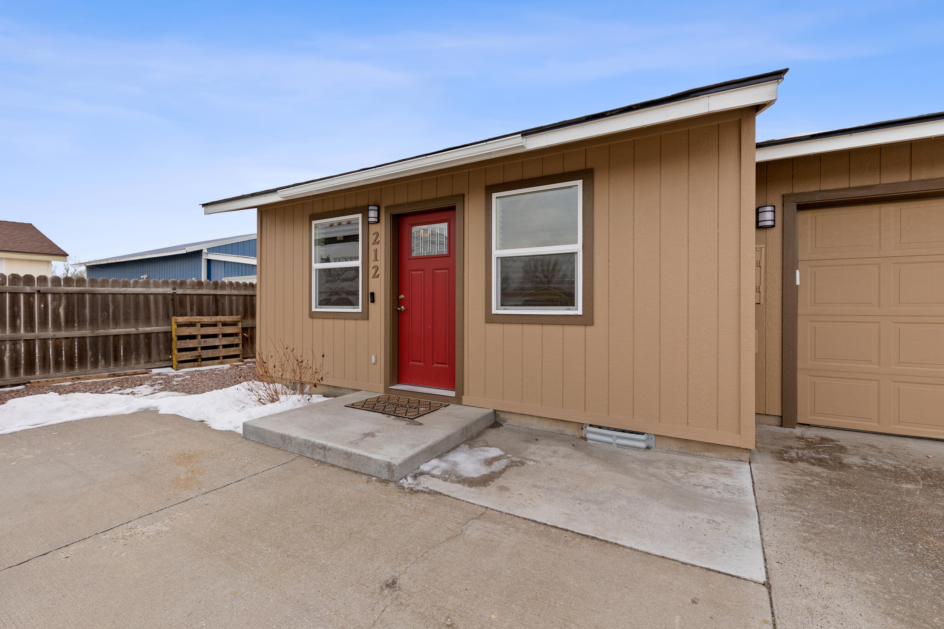 210 E Sage Lane