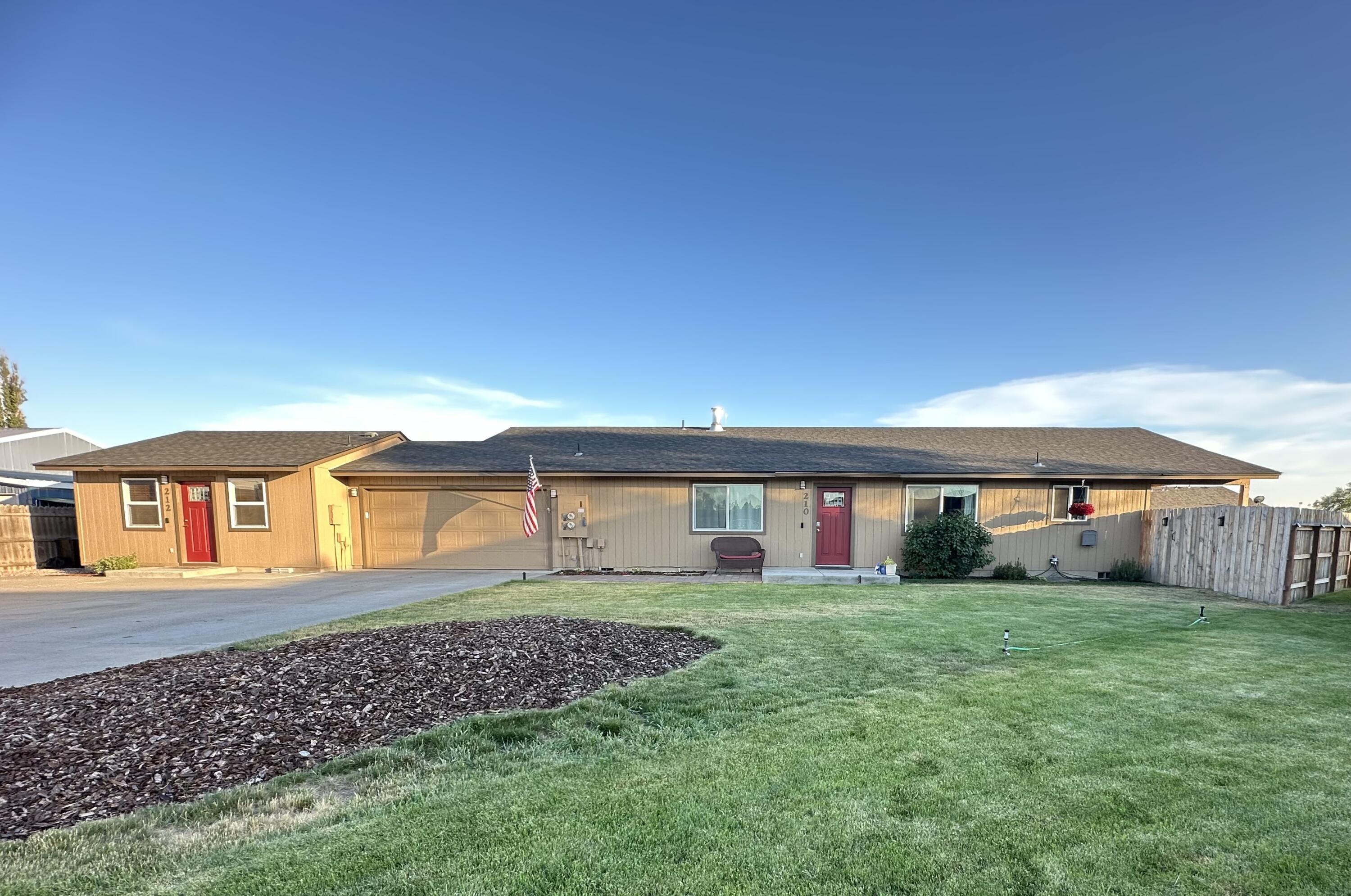 210 E Sage Lane