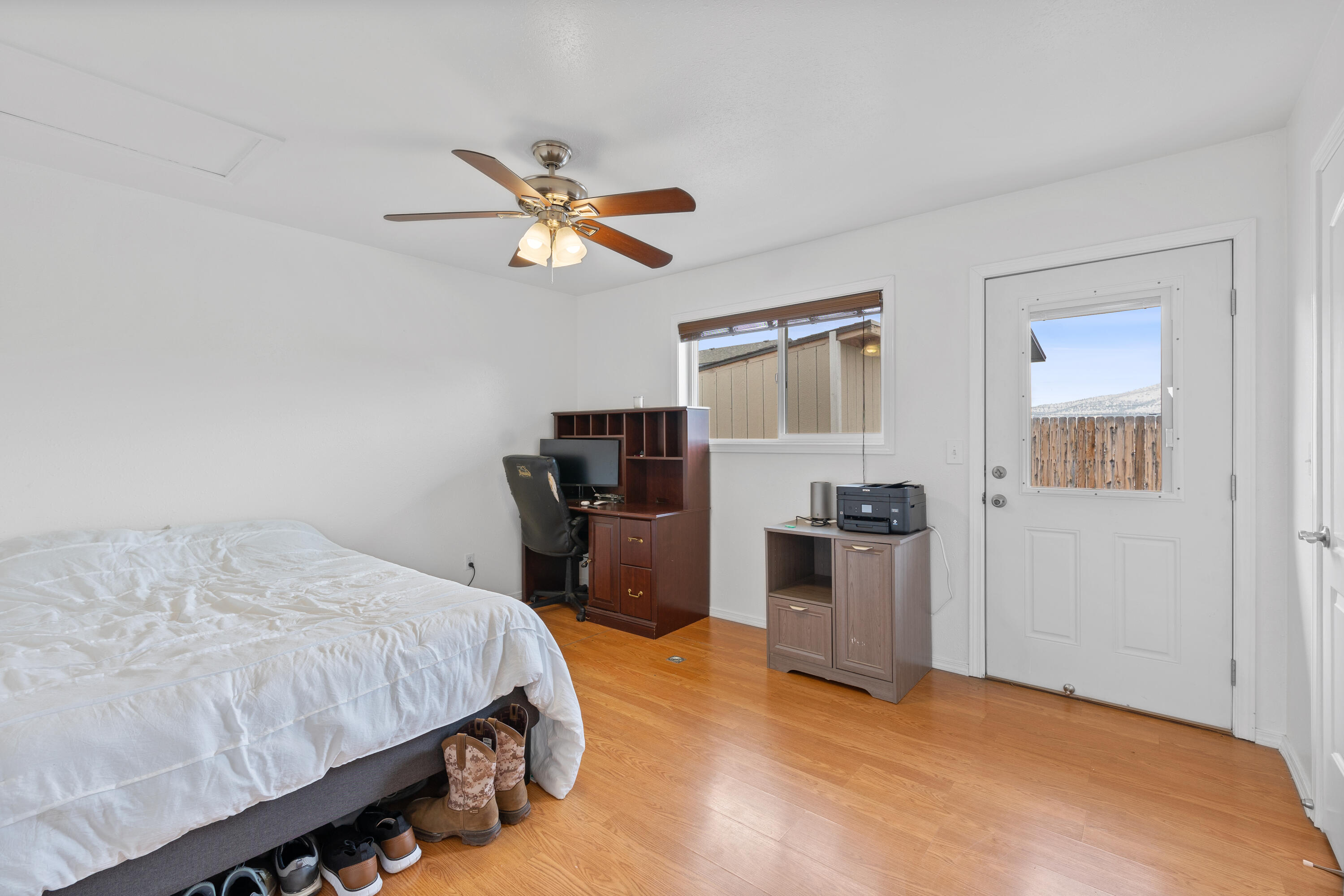 210 E Sage Lane