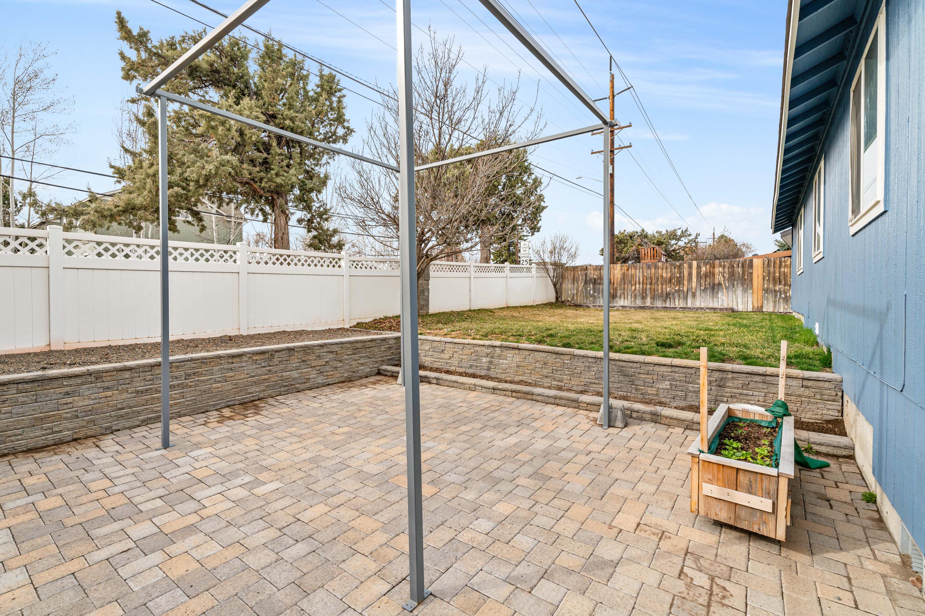 125 NW Antler Loop