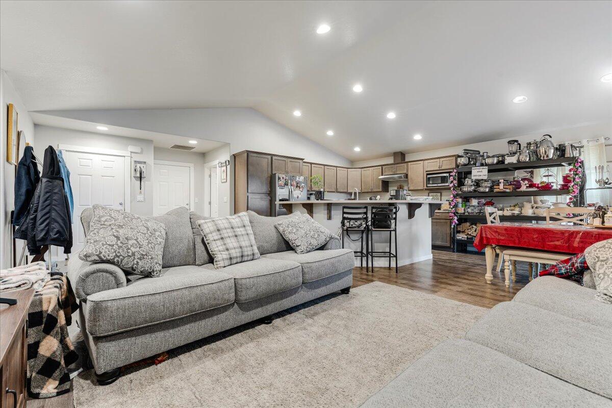 781 SW 1st Street