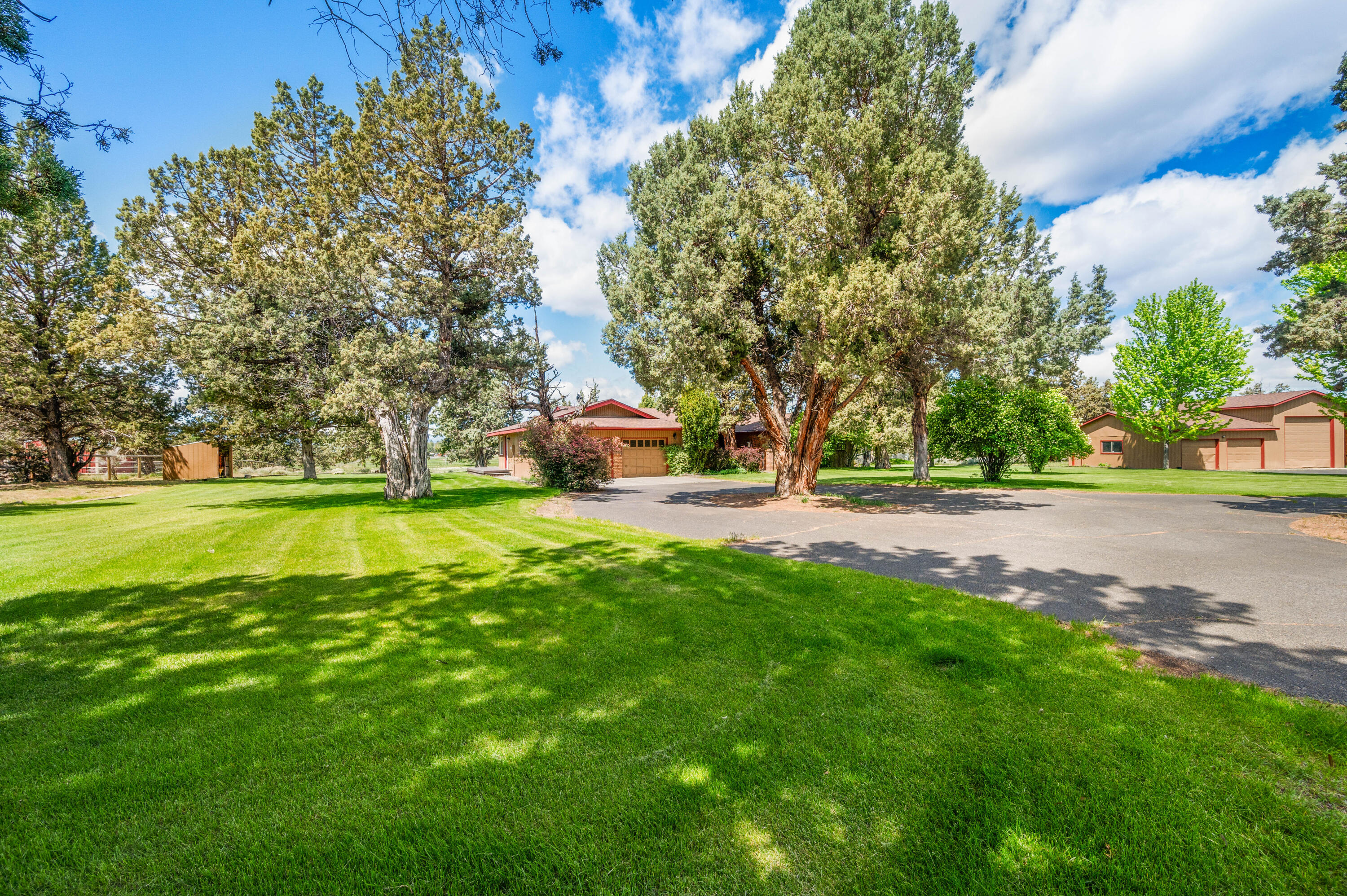 65833 Cori Way