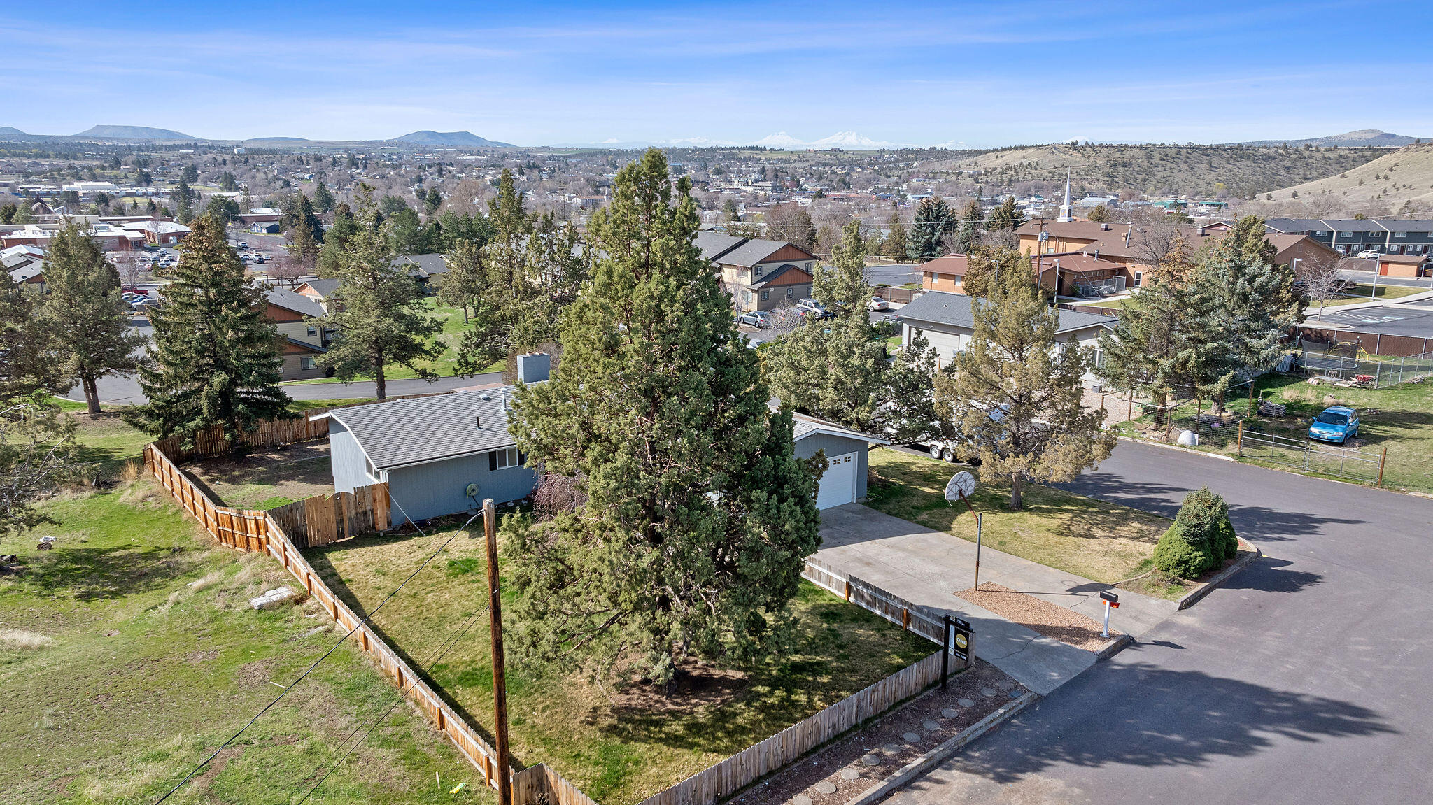 409 NE Shady Lane