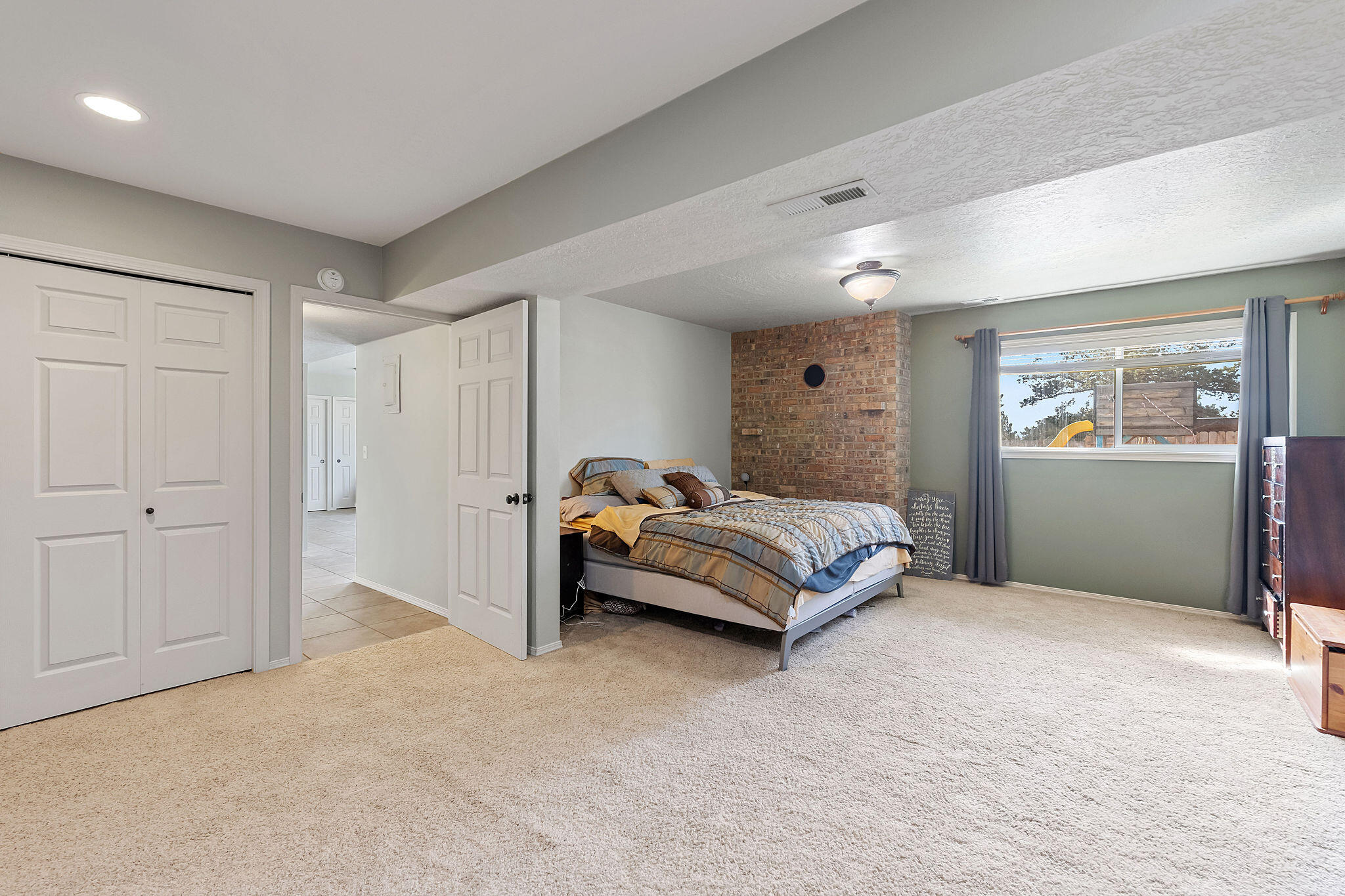409 NE Shady Lane