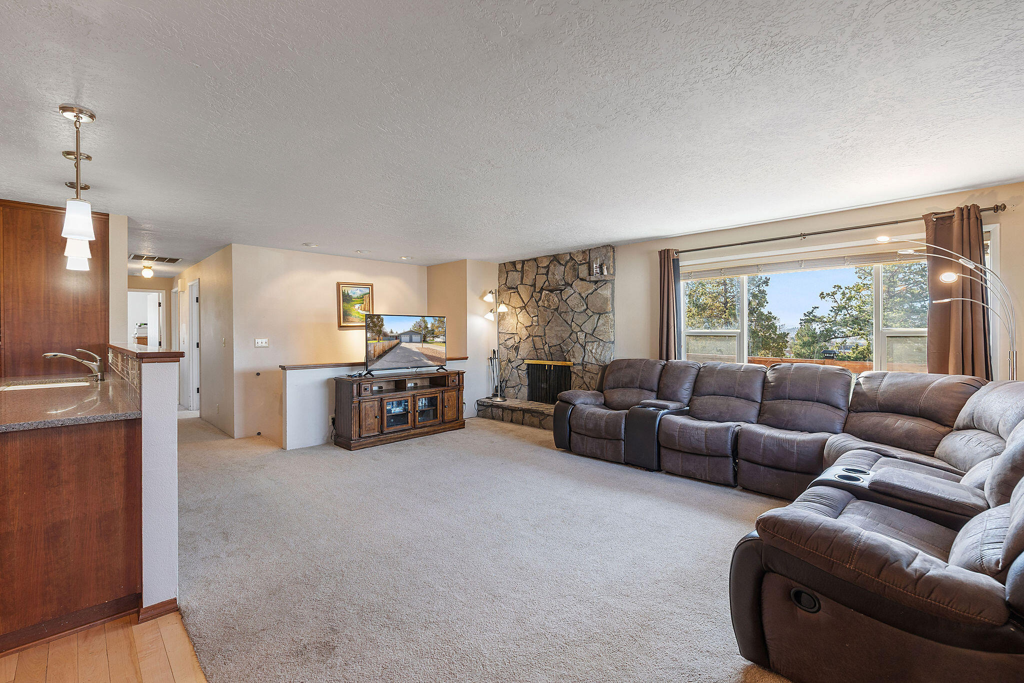 409 NE Shady Lane